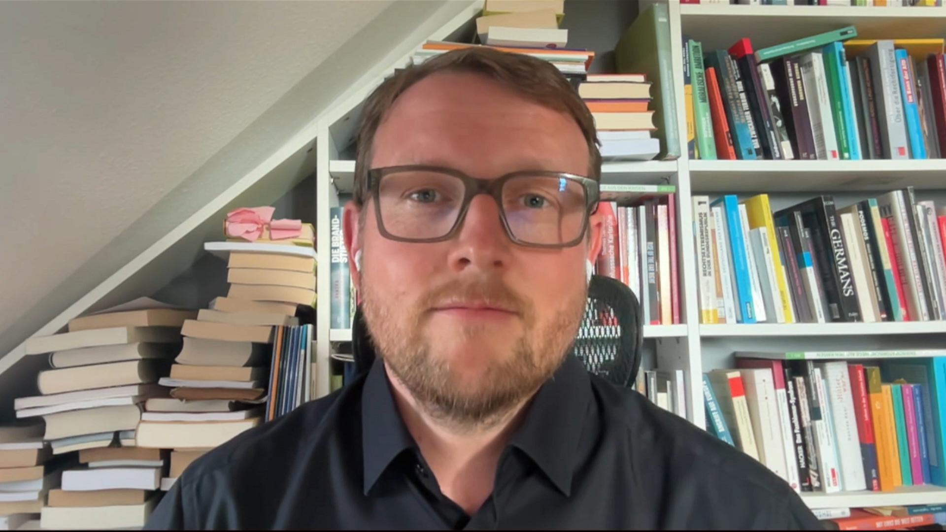 Politische Radikalisierung: Rechtsextremismus kommt häufig auch aus dem Elternhaus