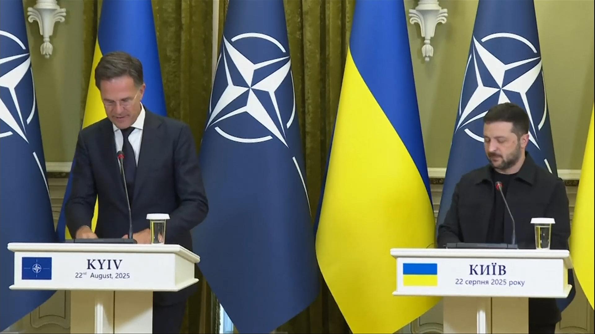 Pressekonferenz mit Wolodymyr Selenskyj (Präsident Ukraine) und Mark Rutte (NATO-Generalsekretär)
