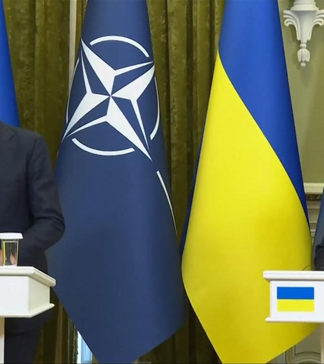 Pressekonferenz mit Wolodymyr Selenskyj (Präsident Ukraine) und Mark Rutte (NATO-Generalsekretär)