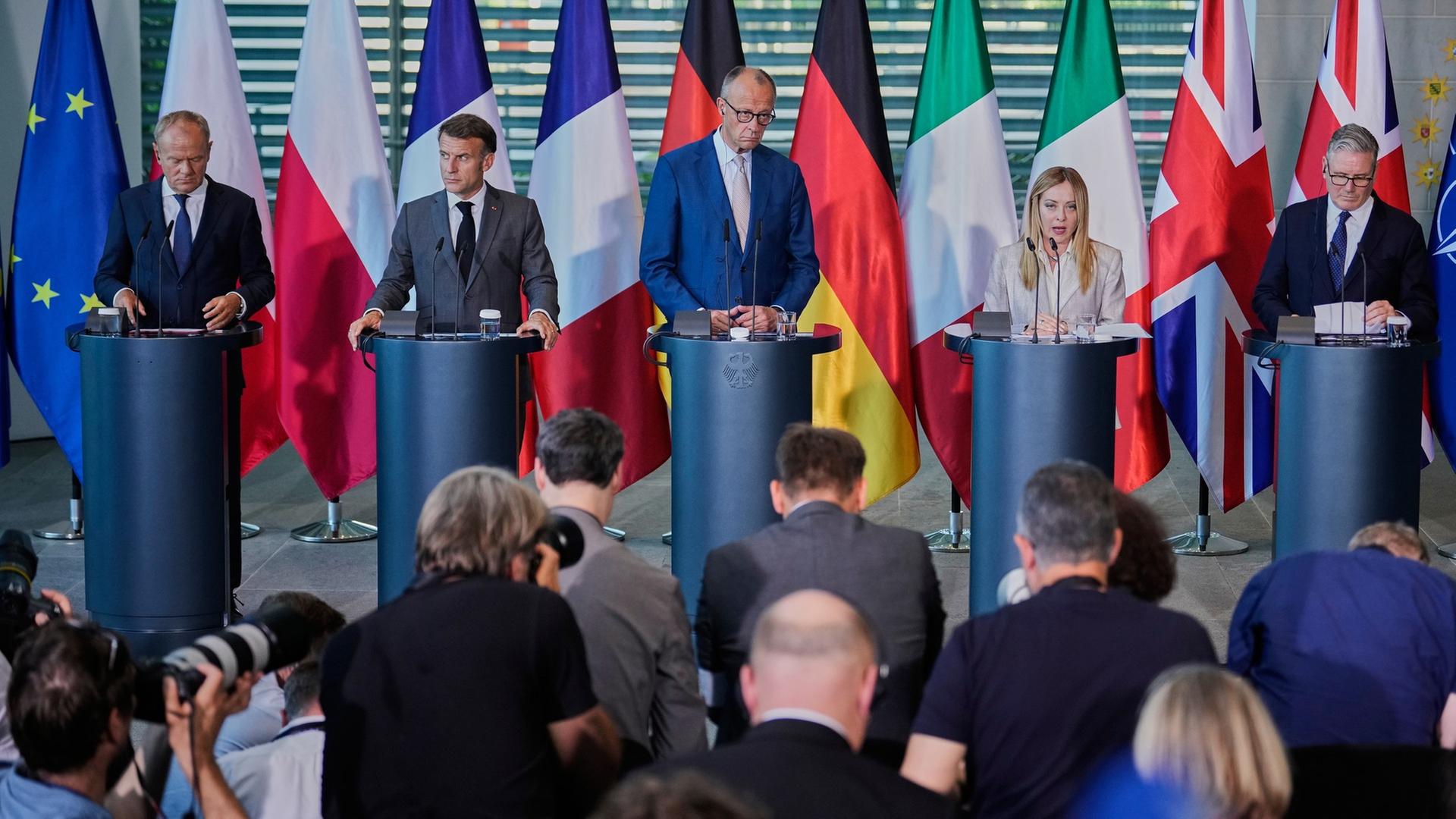 Pressekonferenz nach E5-Gipfel