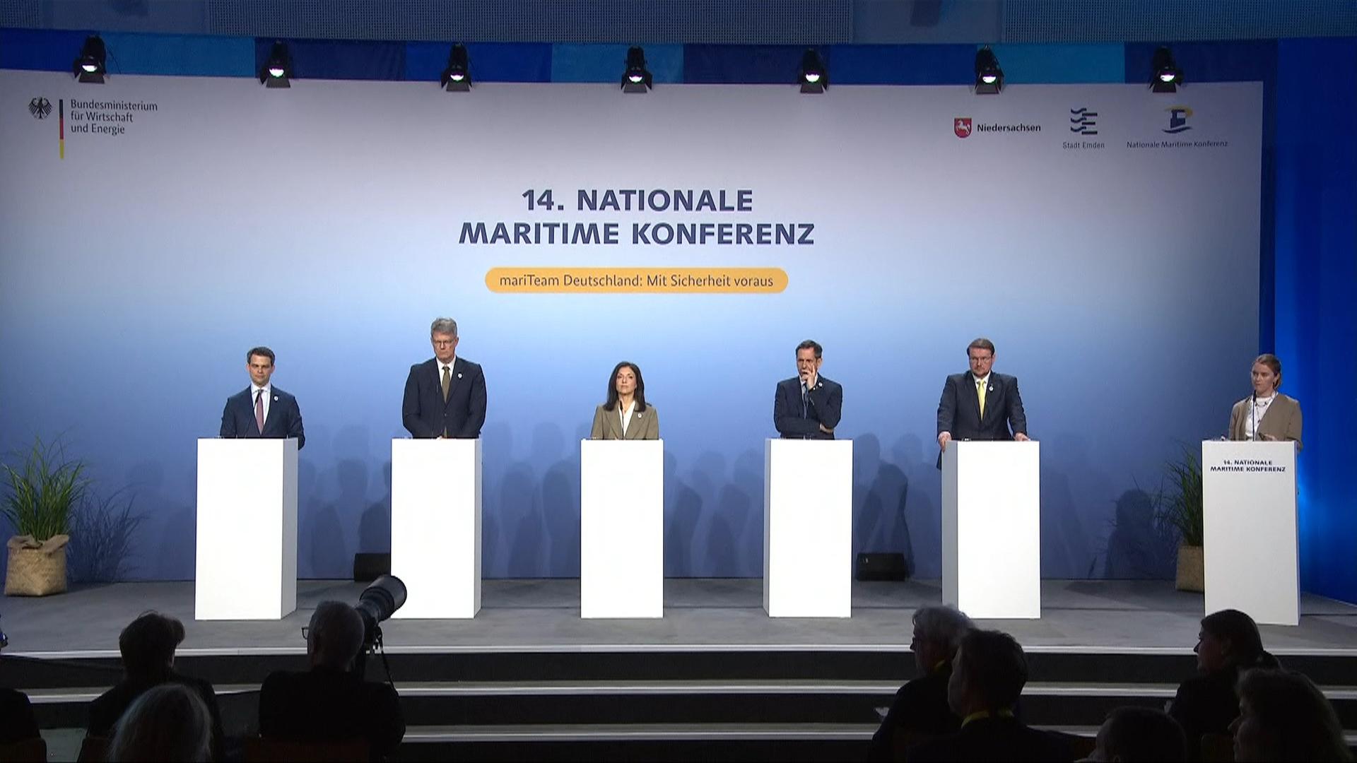 Pressekonferenz zur maritimen Sicherheit und Wirtschaft