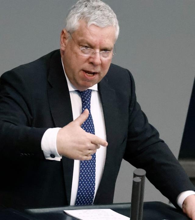 Propaganda-Lügen eines Pseudo-Präsidenten