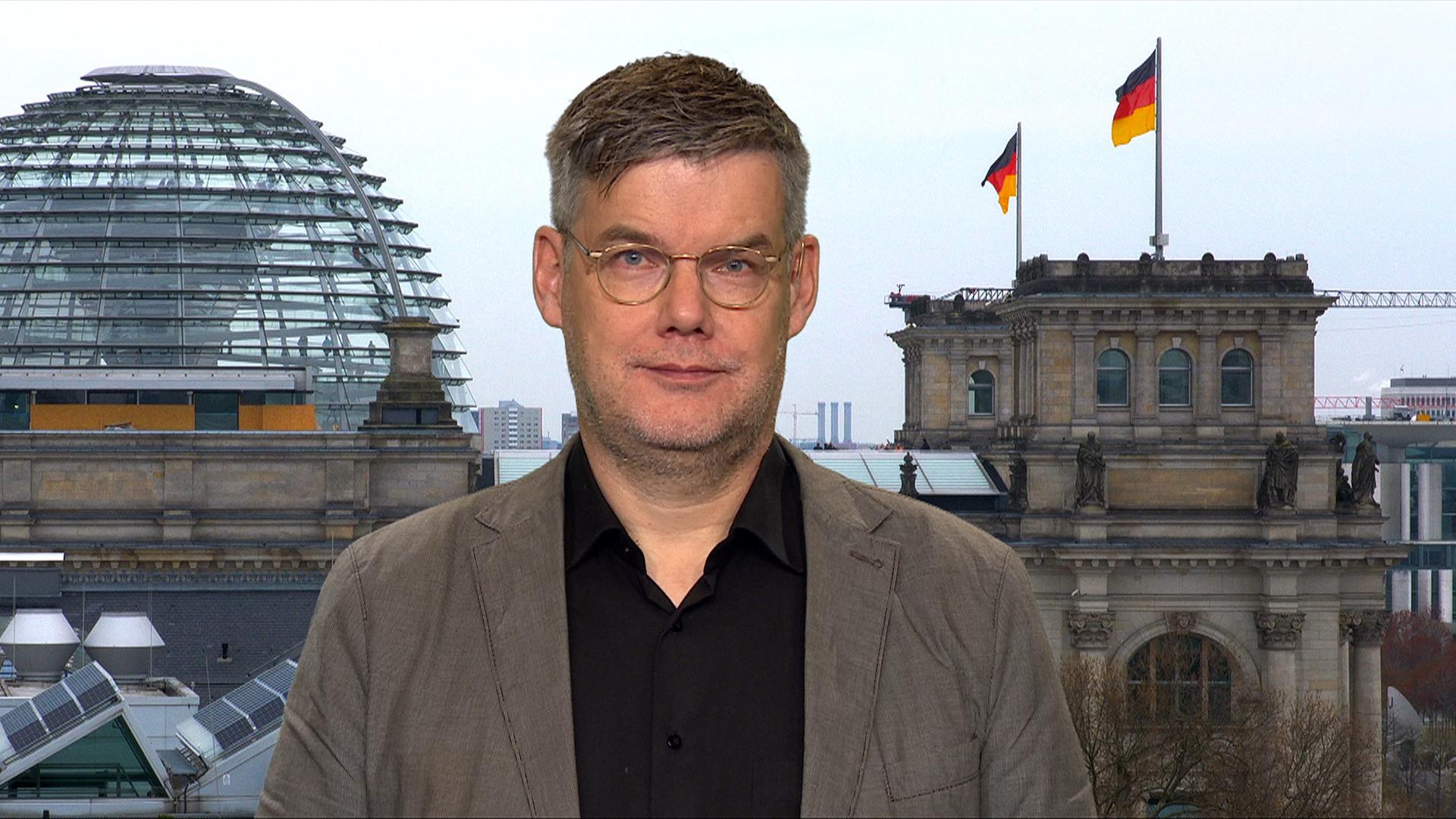 Ralph Bollmann (FAS) zu Steuersenkung beim Sprit: Maßnahmen ohne Sparanreiz