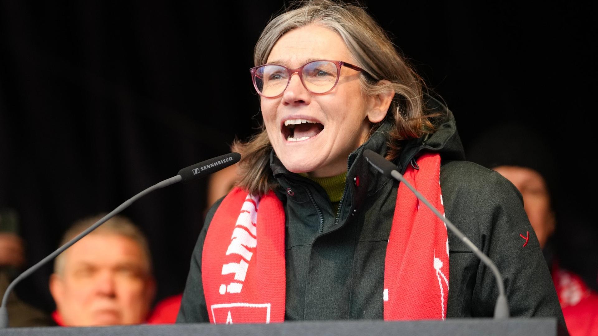 Reden bei VW-Kundgebung