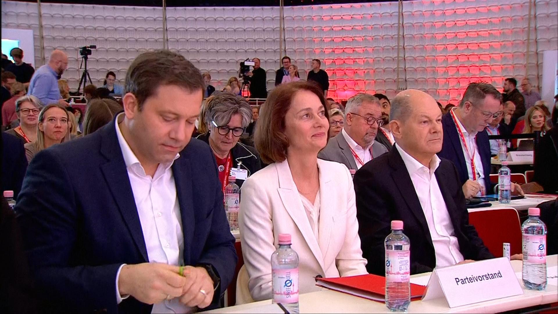 Reden Esken und Klingbeil auf Europa-Parteitag