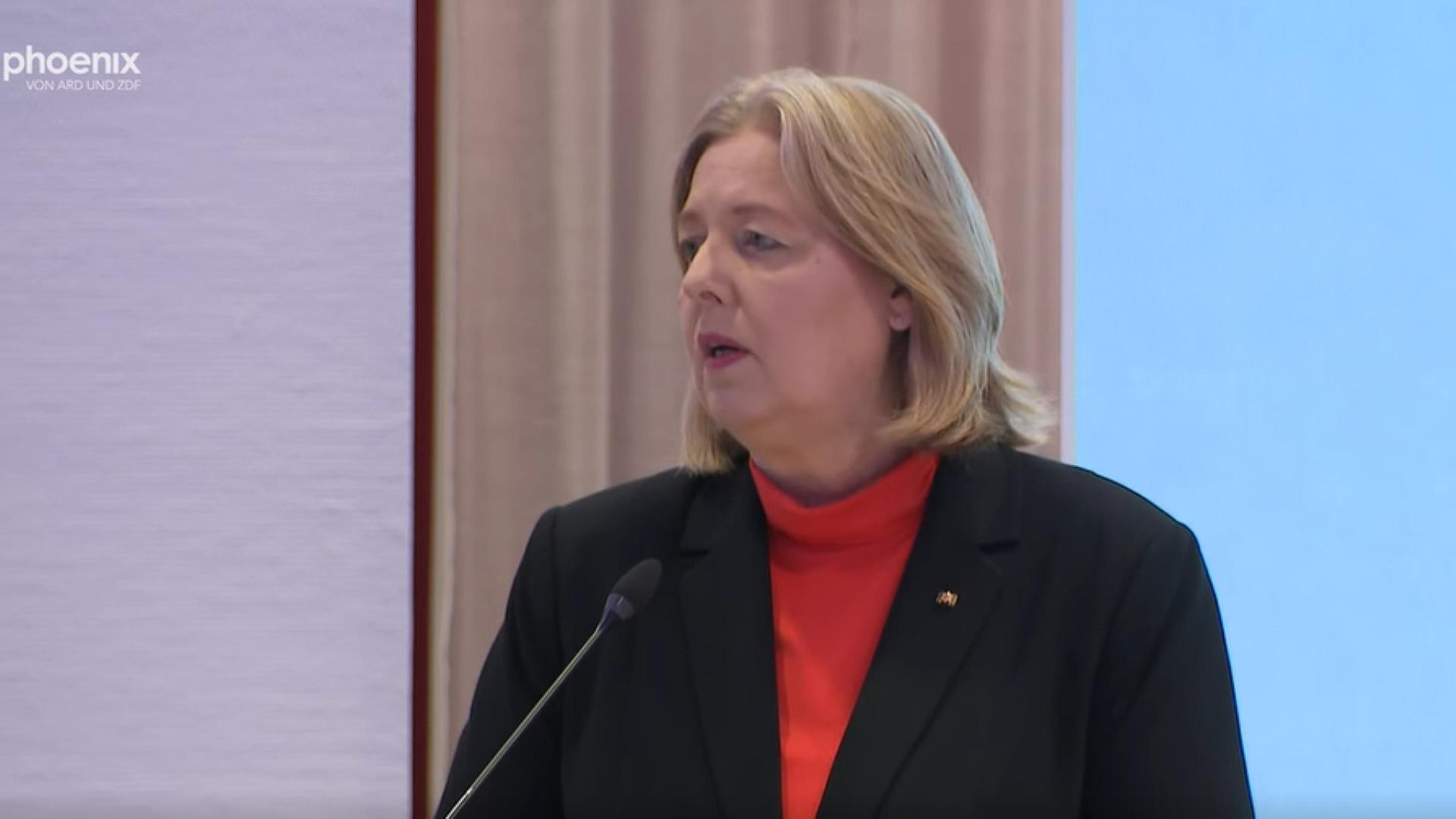 Rentenversicherung: Rede von Bundesarbeitsministerin Bas