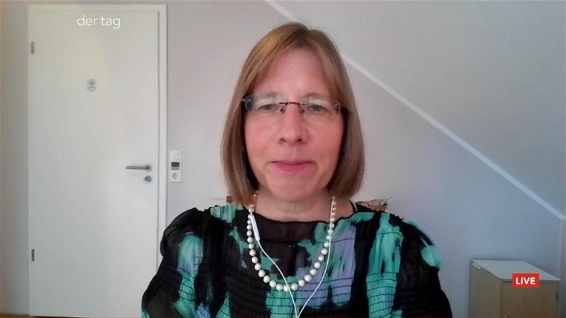 Schaltgespräch mit Prof. Andrea Gawrich (Politikwissenschaftlerin Universität Gießen)