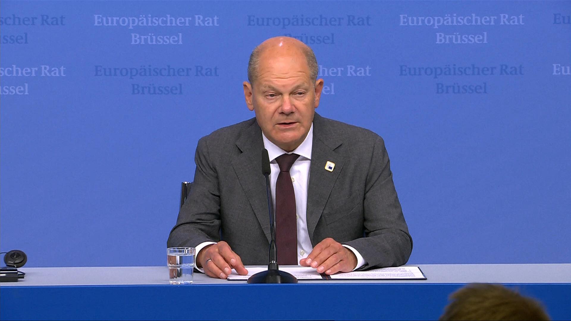 Scholz und von der Leyen nach EU-Gipfel