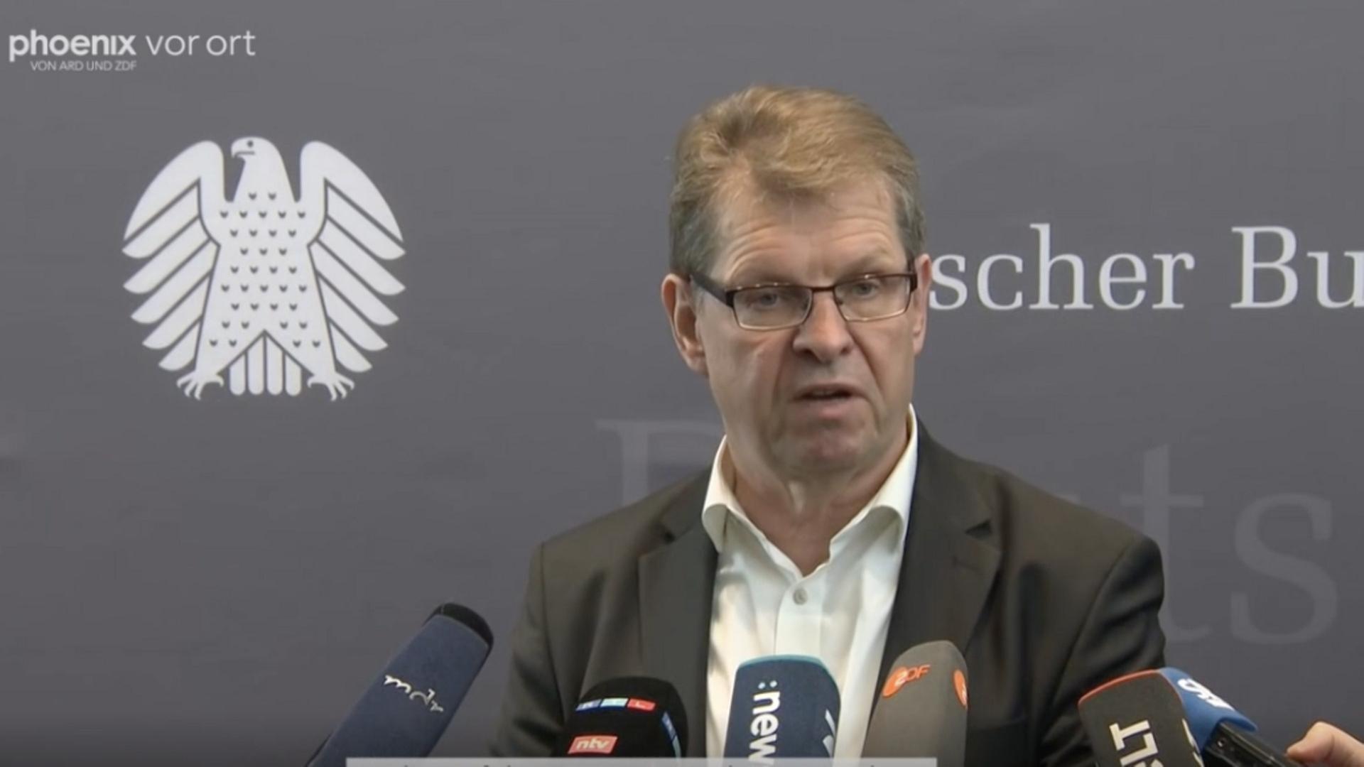 Statements vor Sitzung Afghanistan-Ausschuss