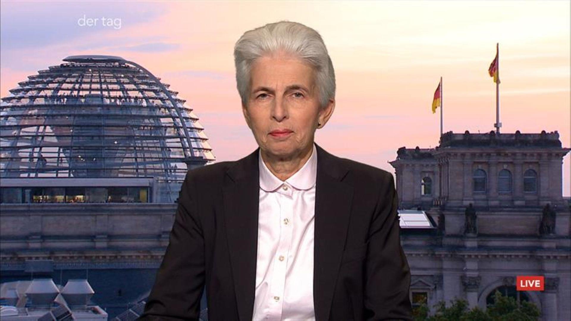 Strack-Zimmermann: "Spektakulär, was wir erleben müssen"