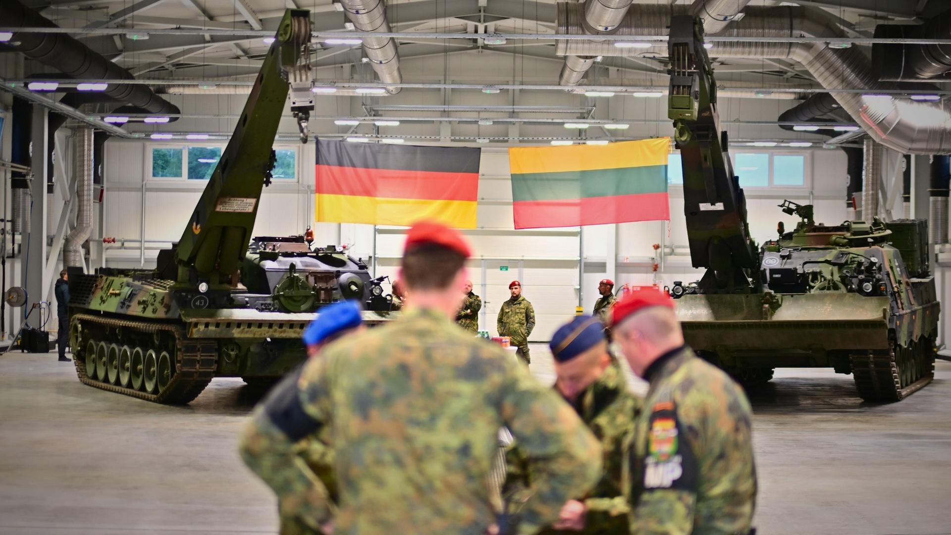 Unter Druck: Wie verteidigungsbereit ist Europa?