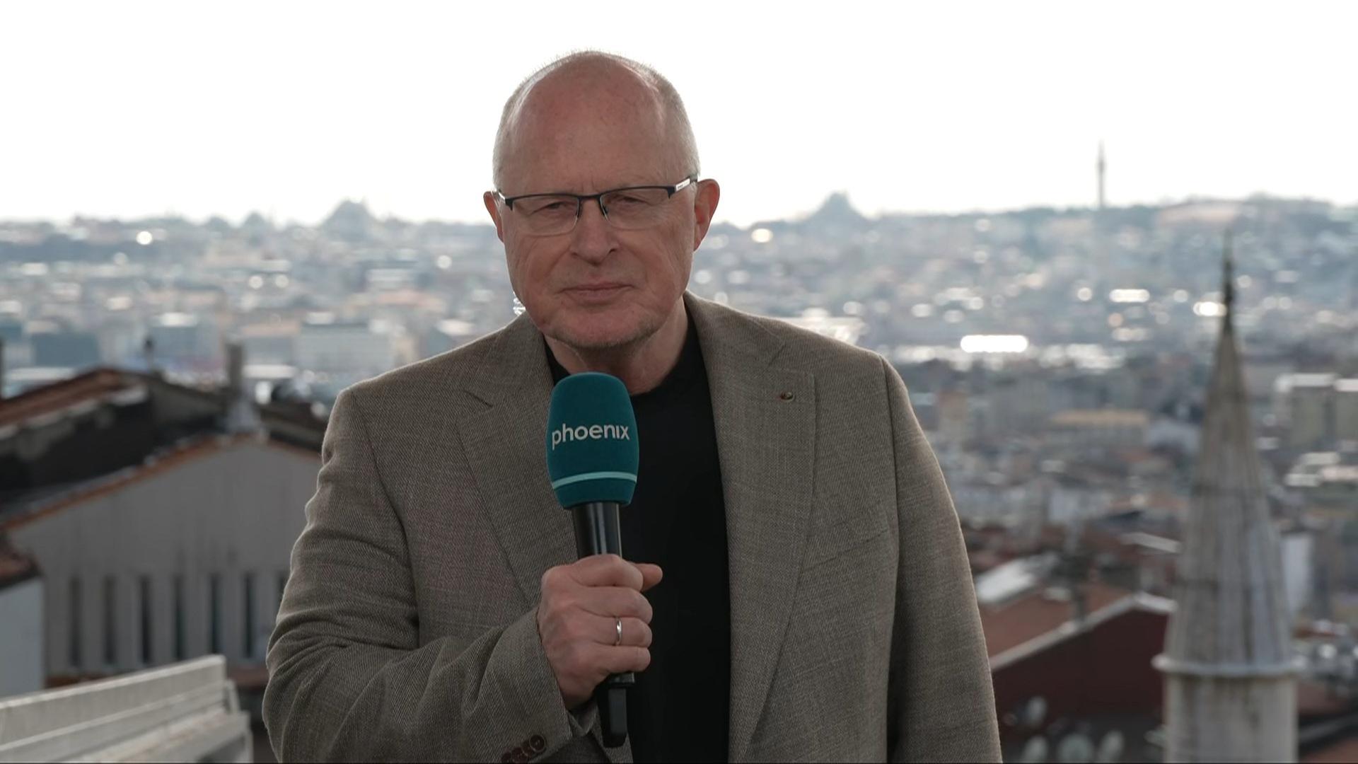 US-Angriff auf Iran: “Momentan scheint die iranische Herrschaftsstruktur noch intakt”