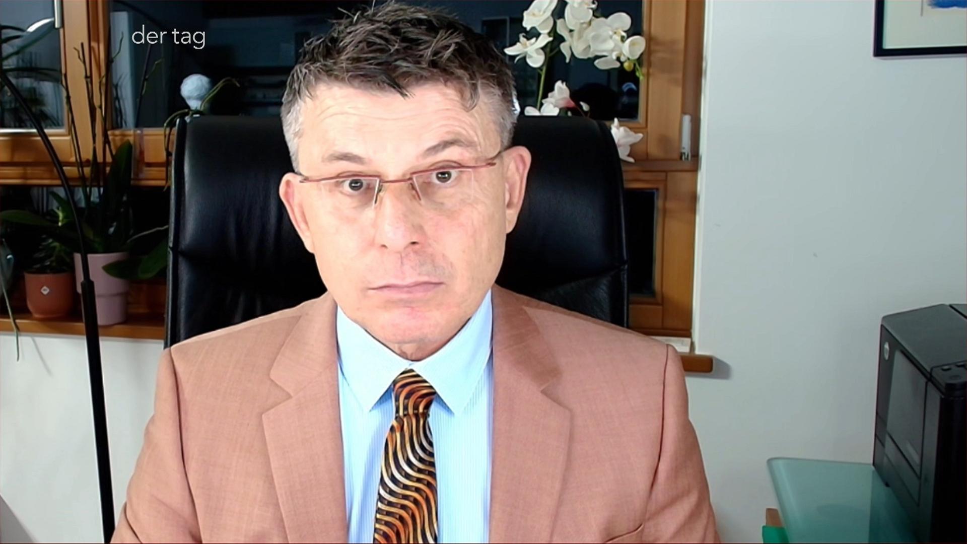 Verhandlungen: Putin "will Kriegsangst schüren"