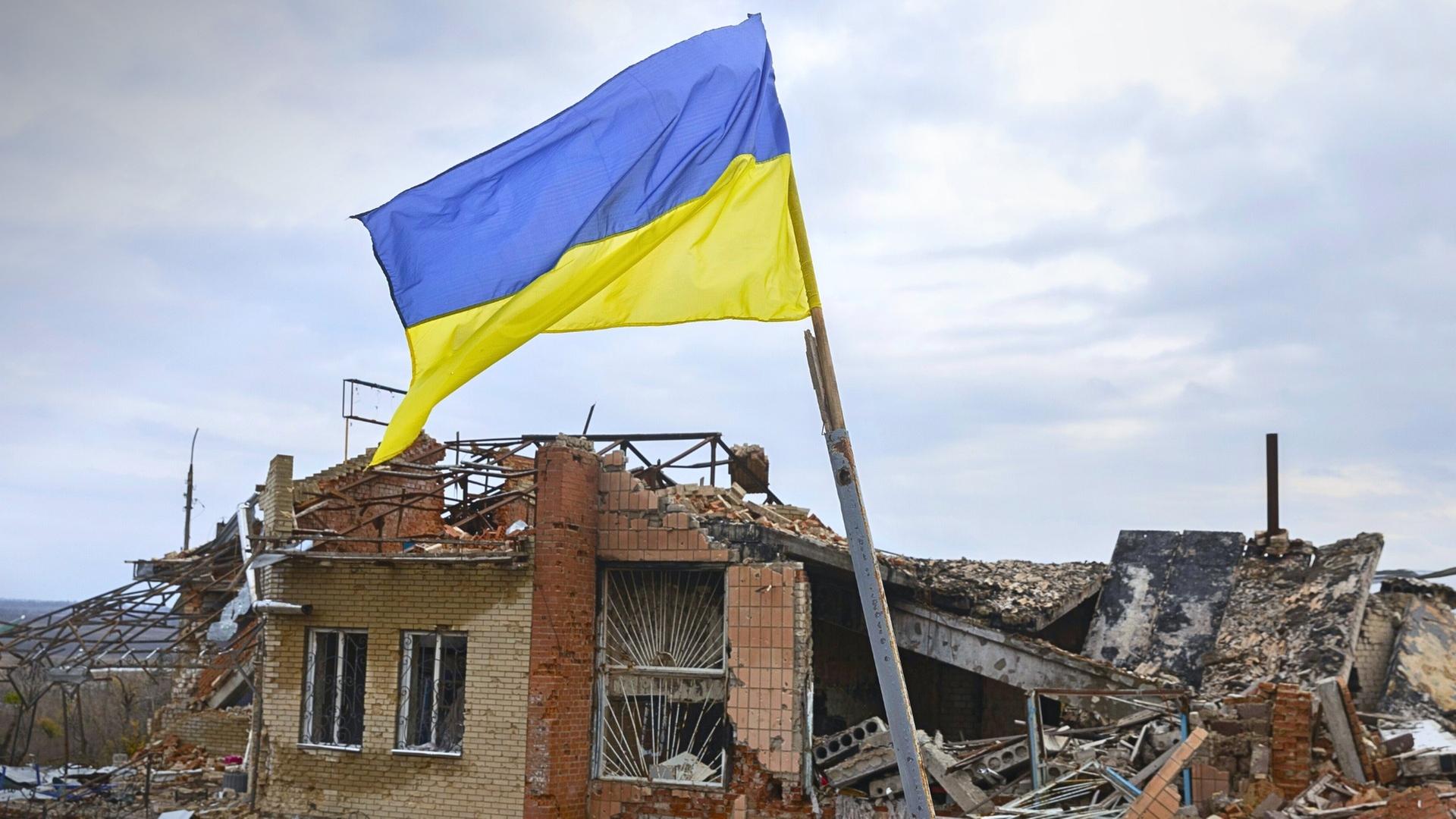 Vier Jahre Krieg in der Ukraine - Kein Frieden in Sicht?