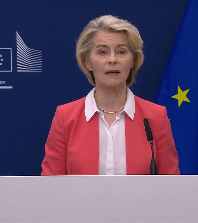 Von der Leyen: Stufenweisen Alterszugang zu Social Media andenken