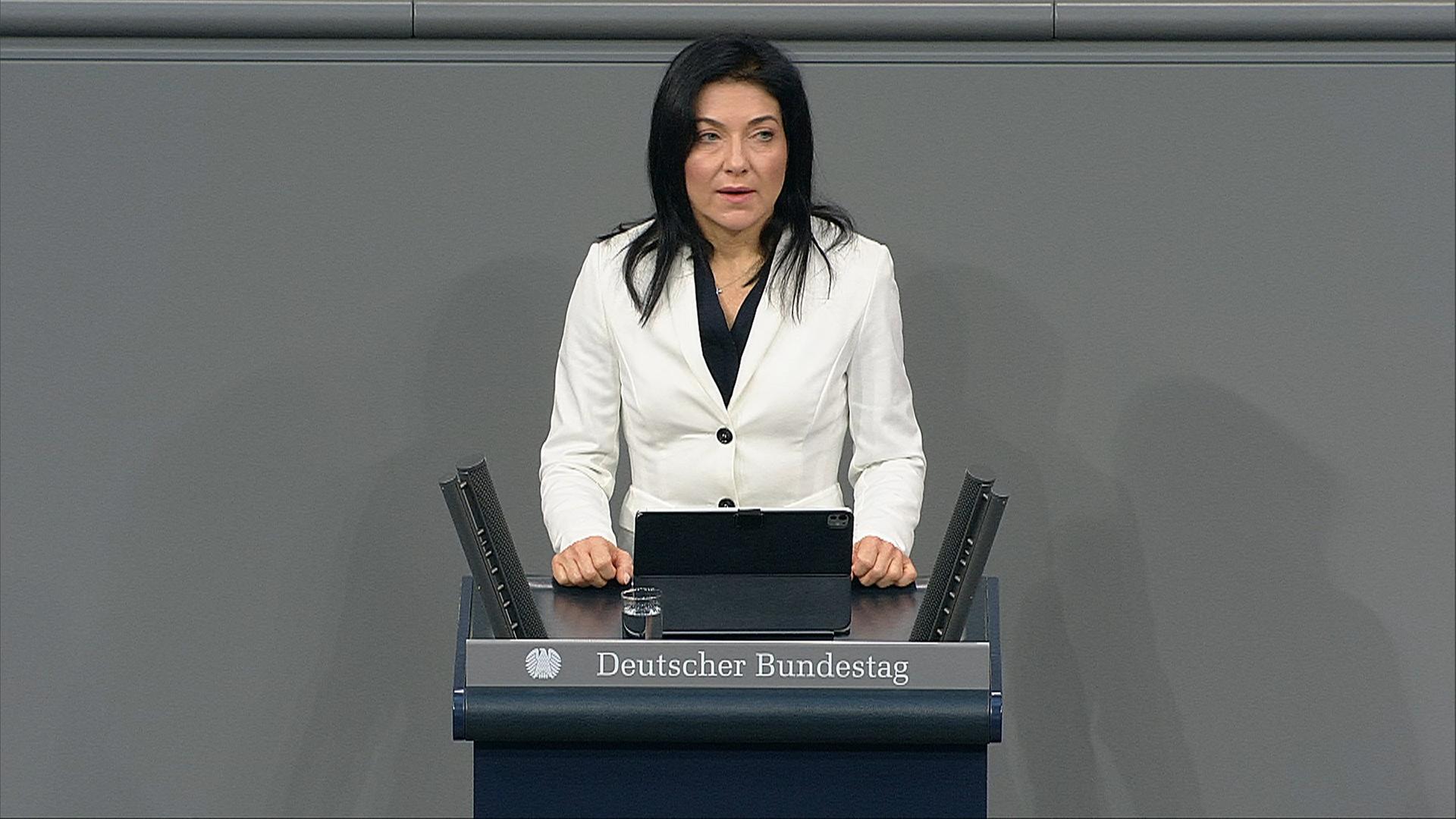 Wirtschaftsbericht: "Chance, wieder Fahrt aufzunehmen"