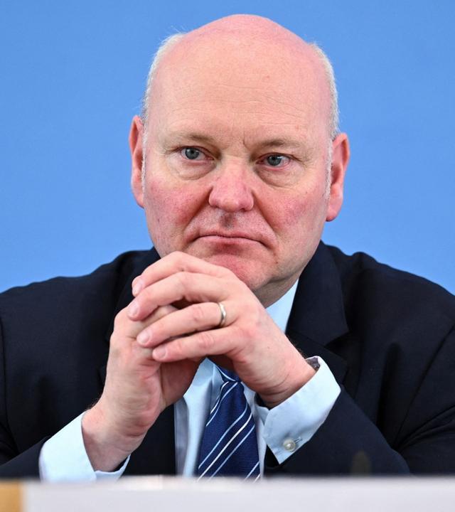 Wirtschaftsweiser Truger zum Haushaltsstreit