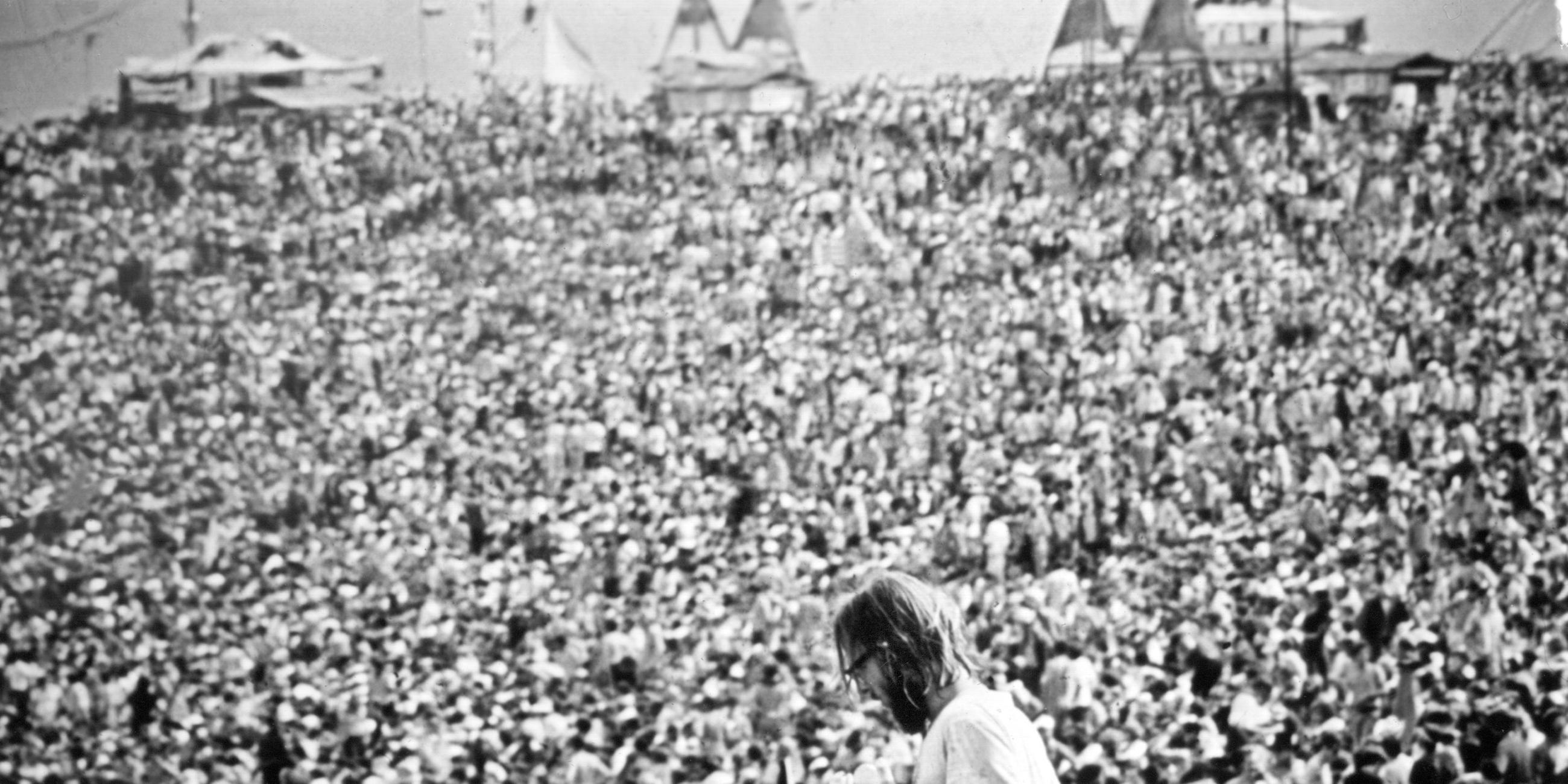 Blick auf die Besucher des legendären Woodstock-Festivals.