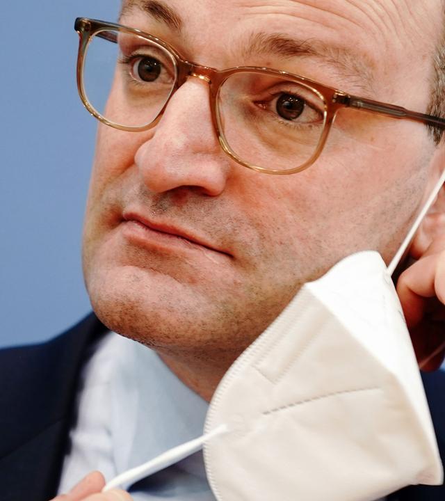 Bundesgesundheitsminister Spahn mit FFP2-Maske.