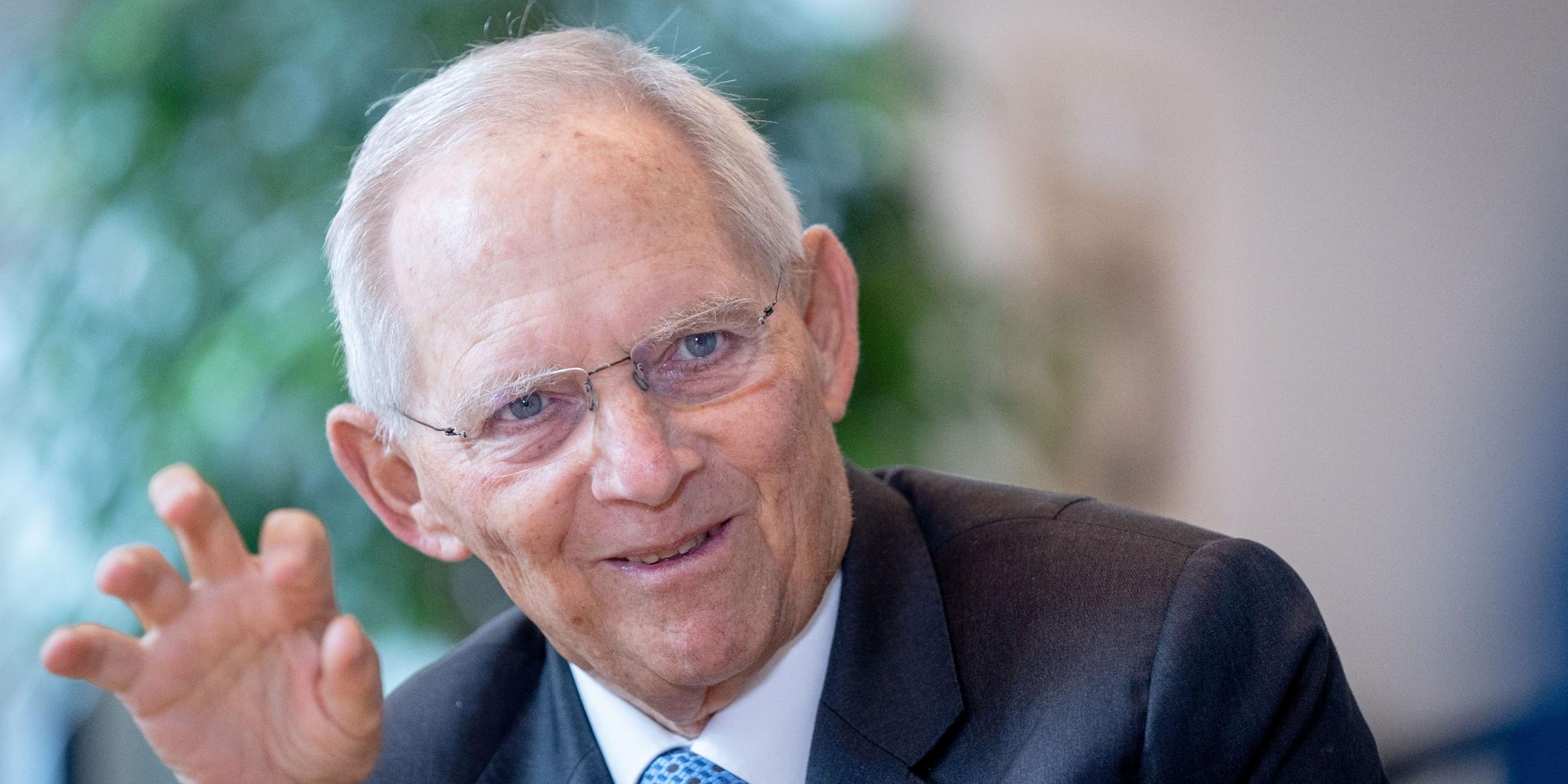 Wolfgang Schäuble (CDU) will 2025 nicht noch einmal antreten - ZDFheute