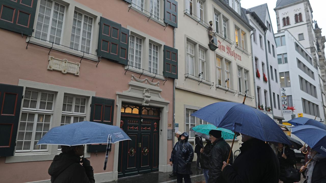 Nach Renovierung in Bonn: Beethoven-Haus wieder eröffnet ...
