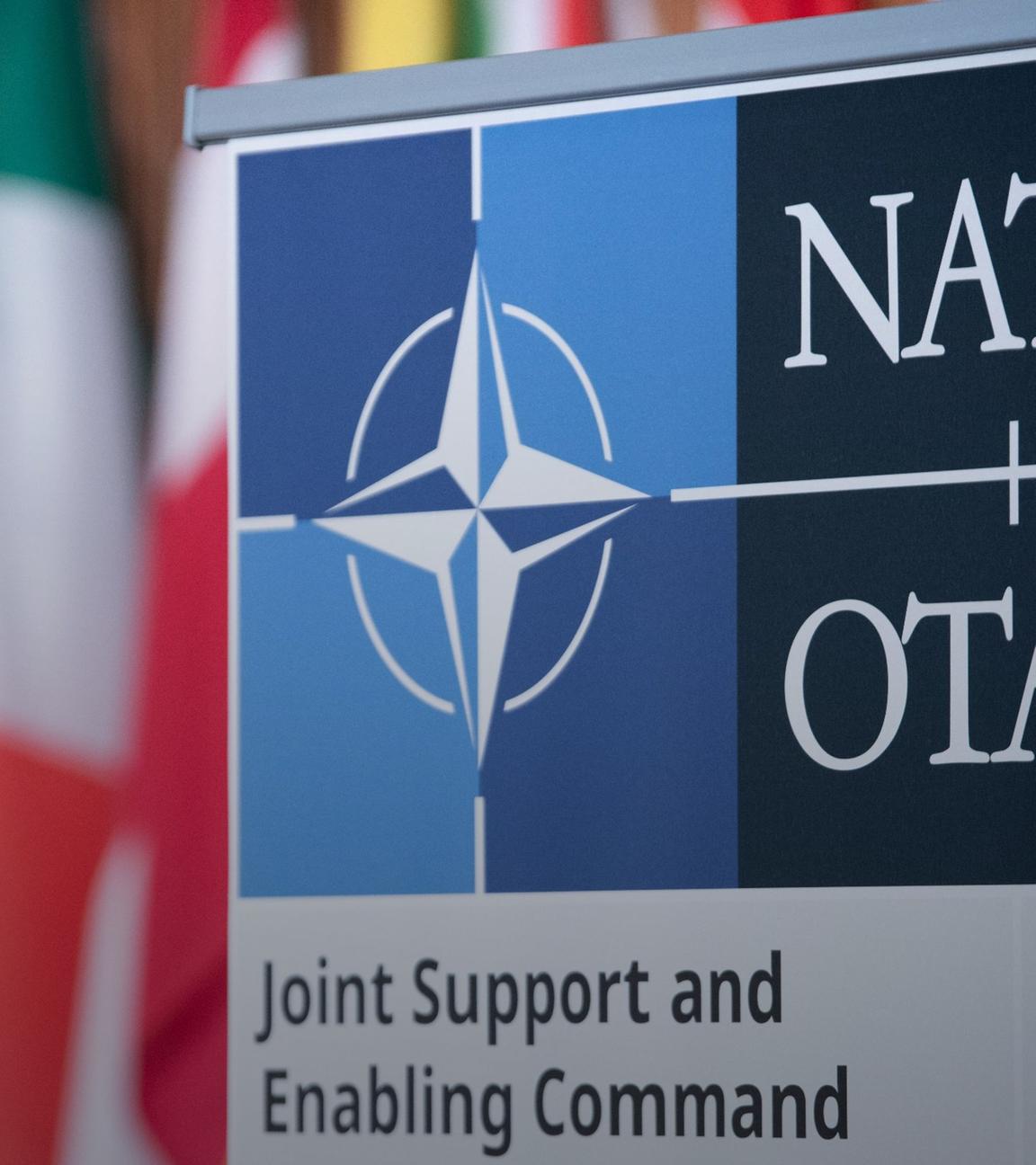 Das Logo der Nato. Symbolbild.