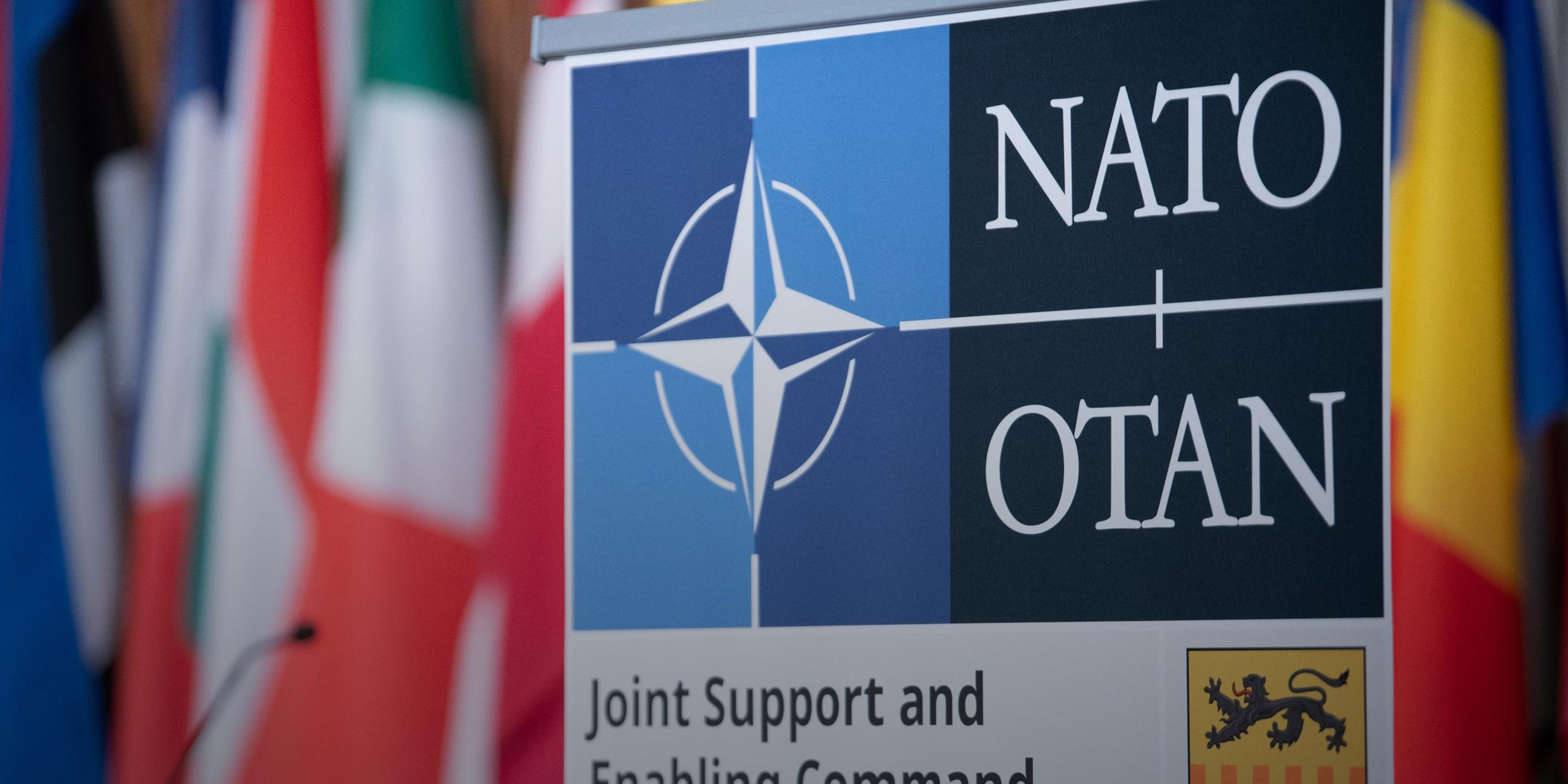 Das Logo der Nato. Symbolbild.