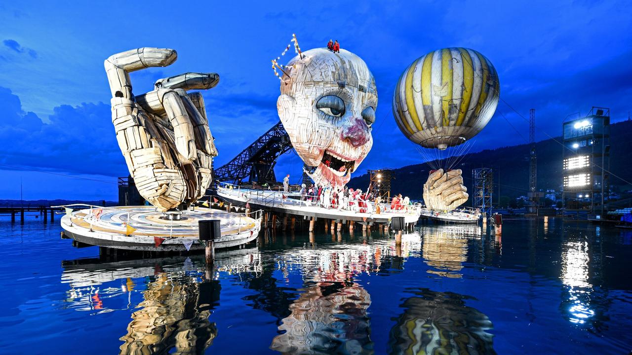 Premiere mit "Rigoletto": Bregenzer Festspiele eröffnet - ZDFheute