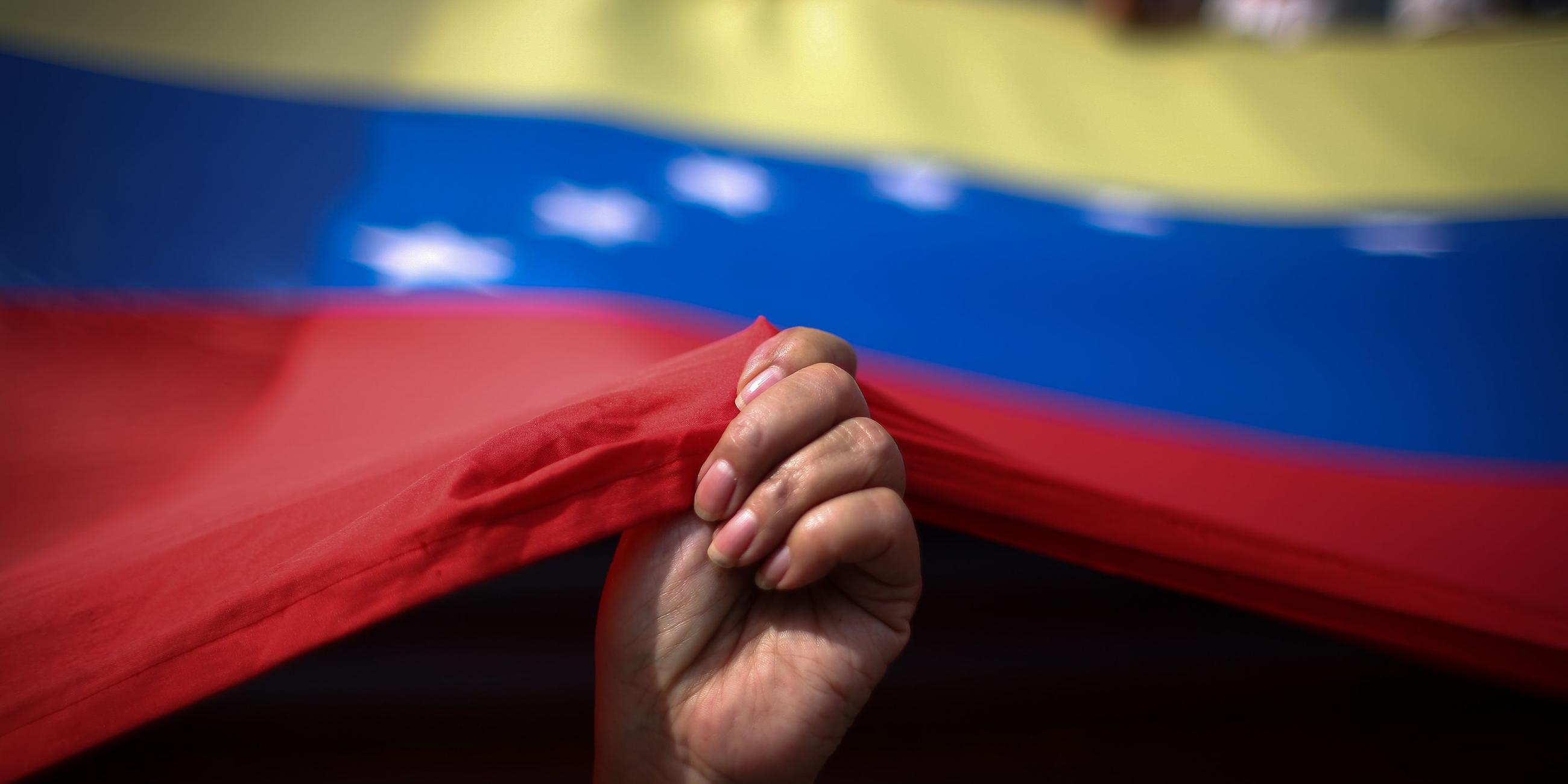 Eine venezolanische Flagge. Archivbild