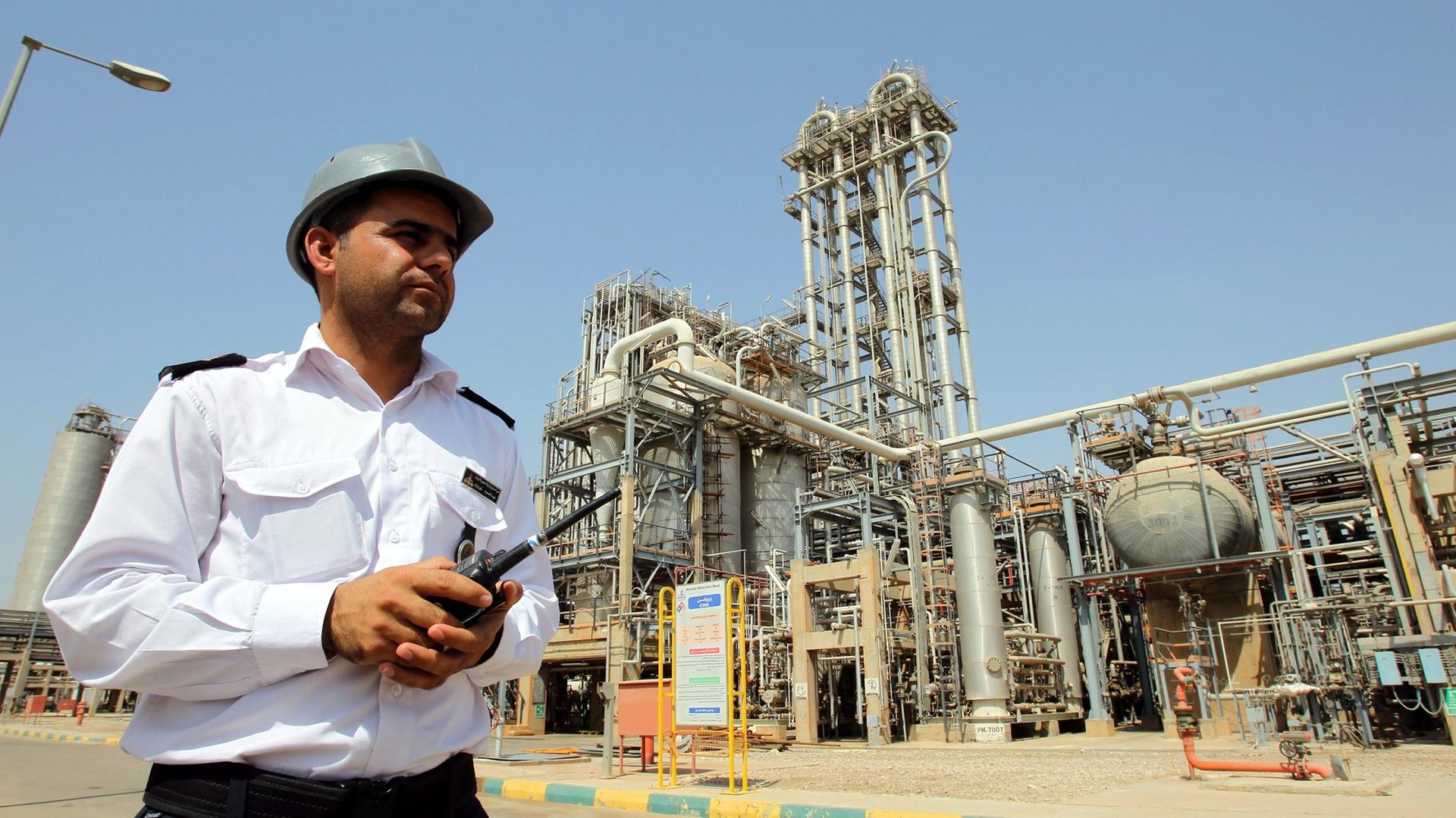 Erdölraffinerie im Iran. Archivbild