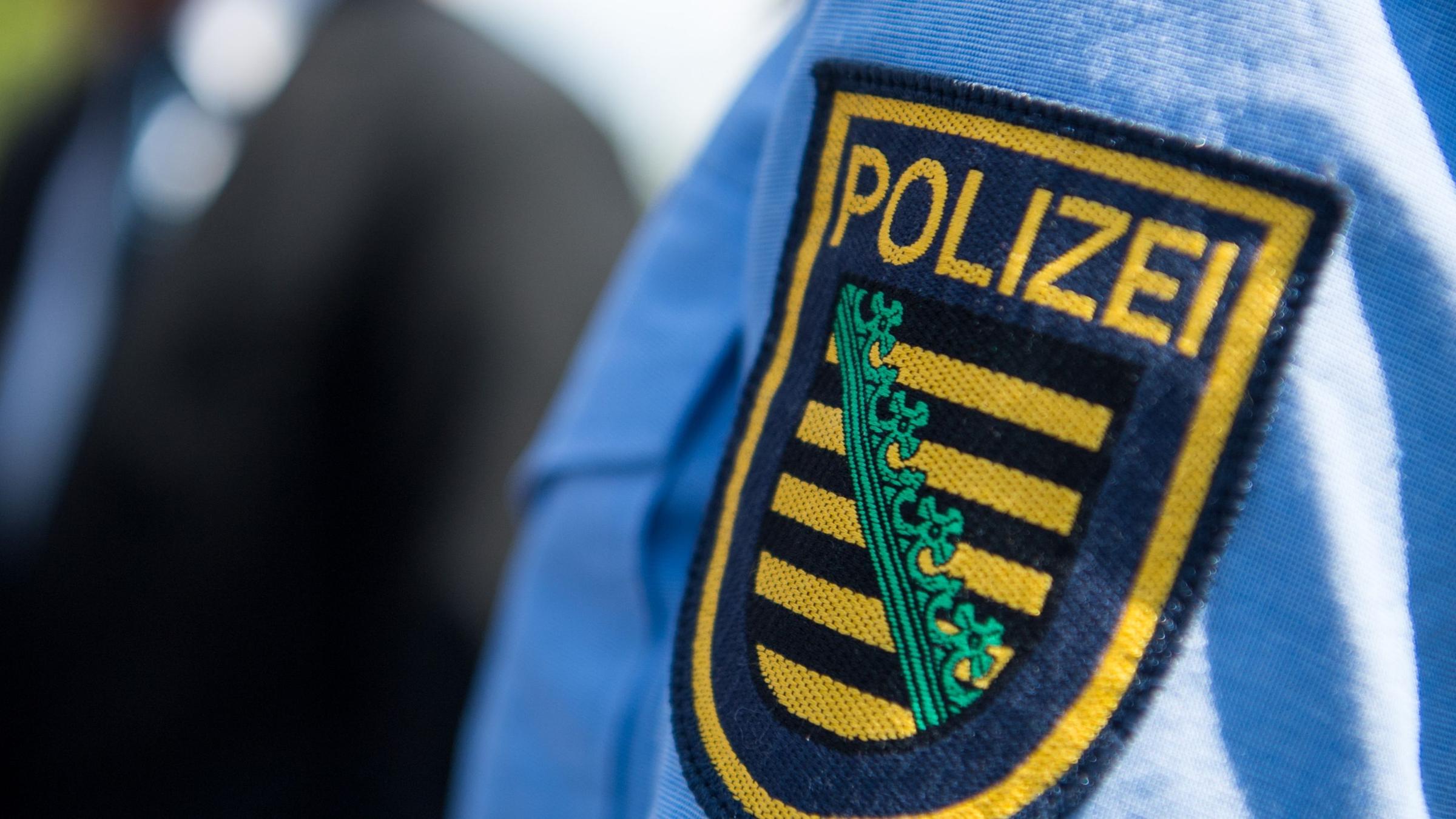 Logo der sächsischen Polizei. Archivbild