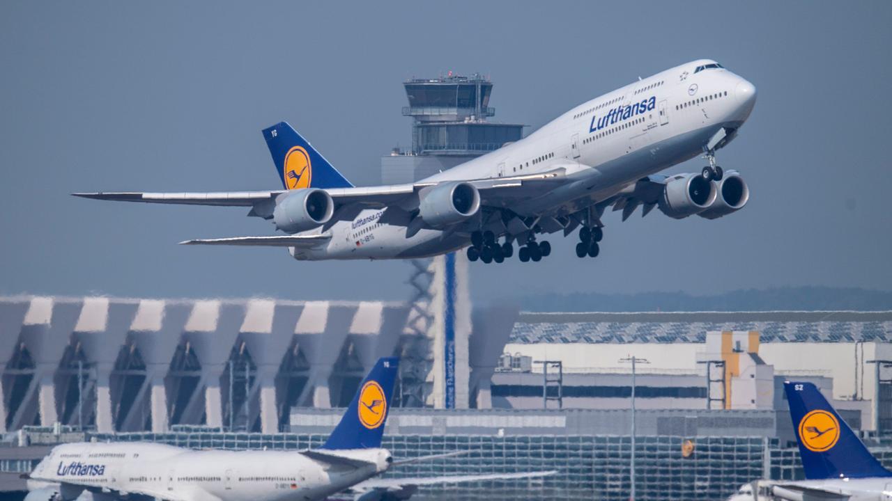 Bund gibt Lufthansa-Anteile ab
