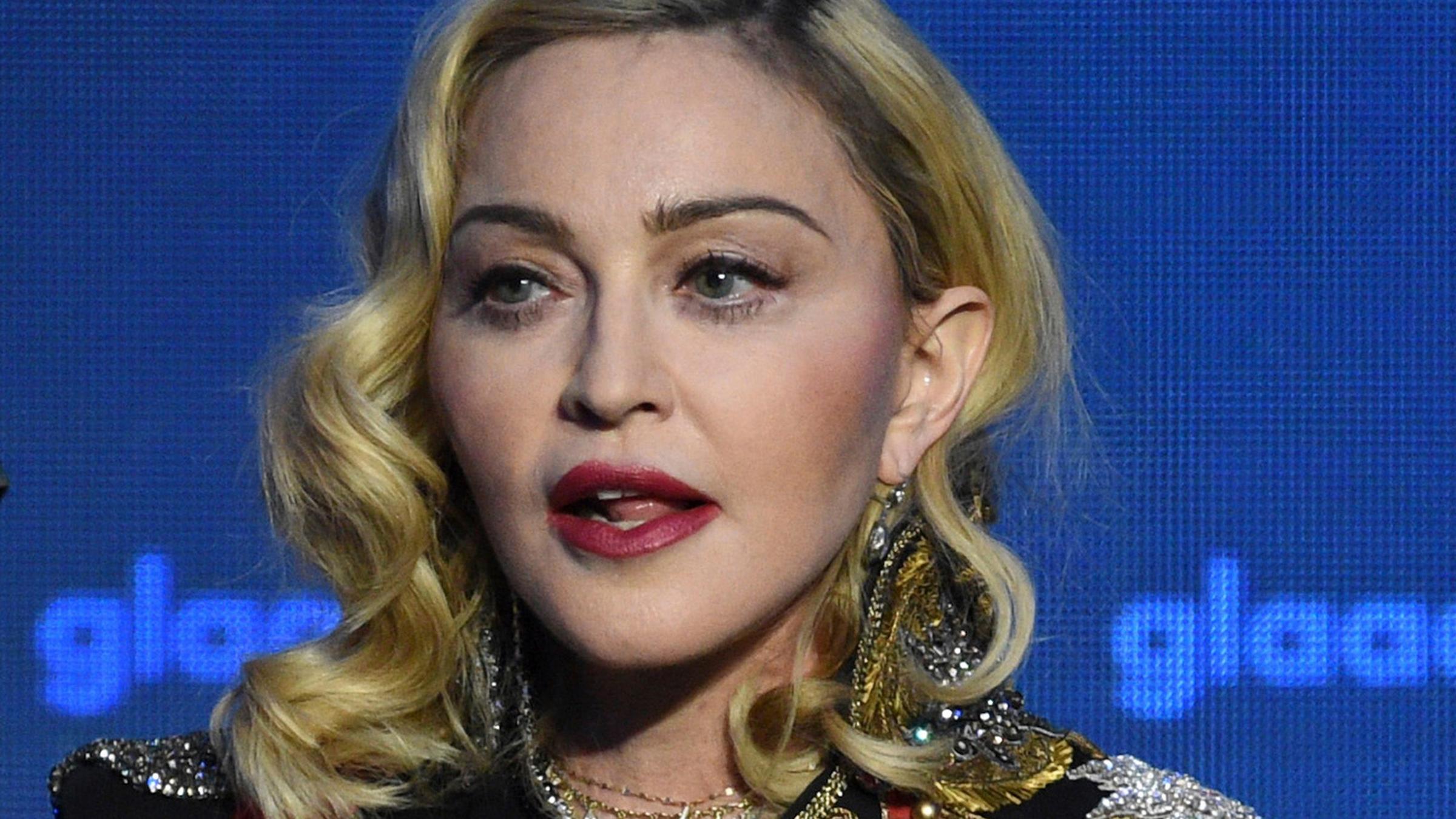 Falschaussagen Zu Corona Instagram Loscht Madonna Beitrag Zdfheute