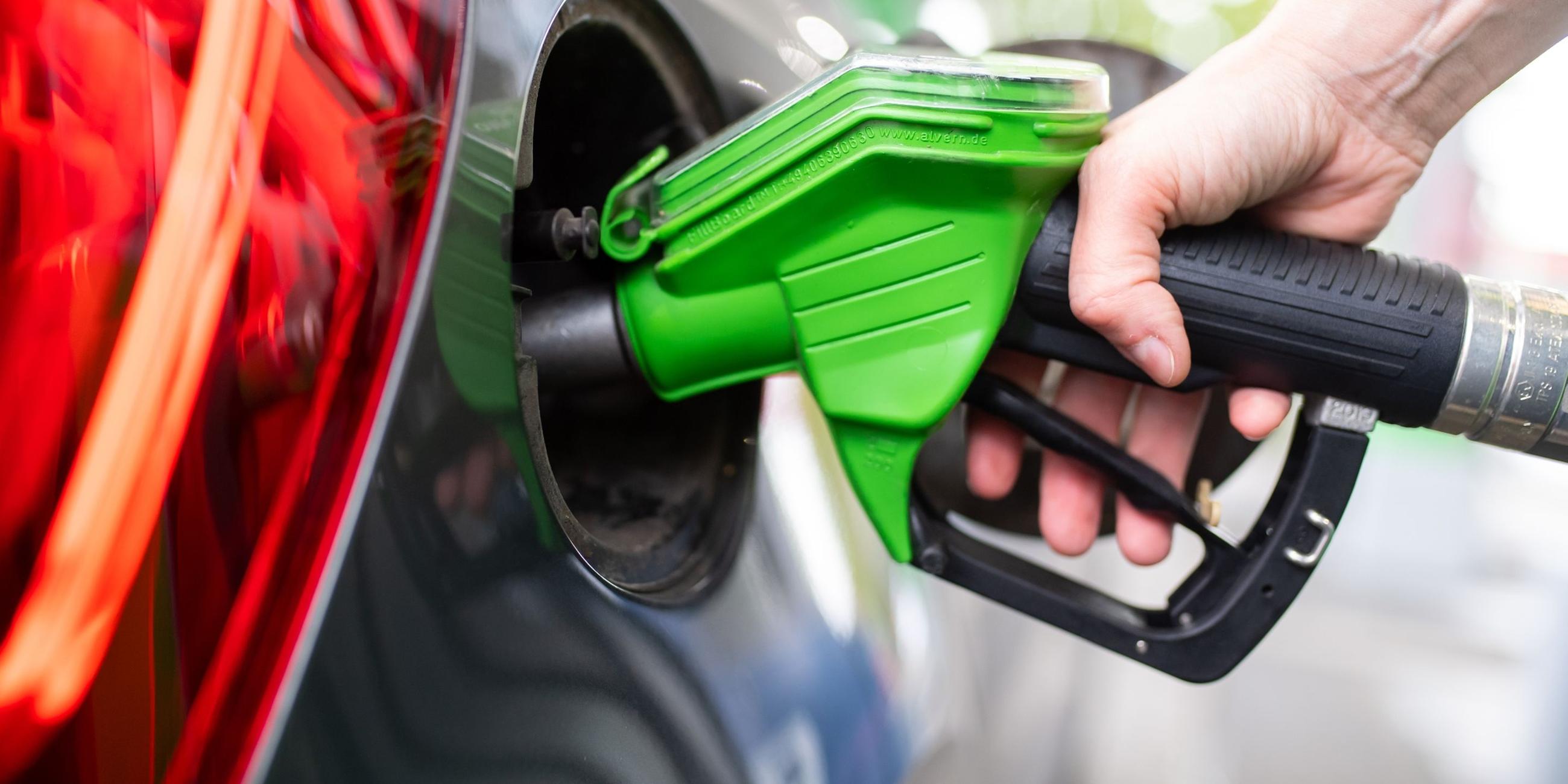 Mit der Erhöhung des CO2-Preises steigt auch der Preis für Benzin