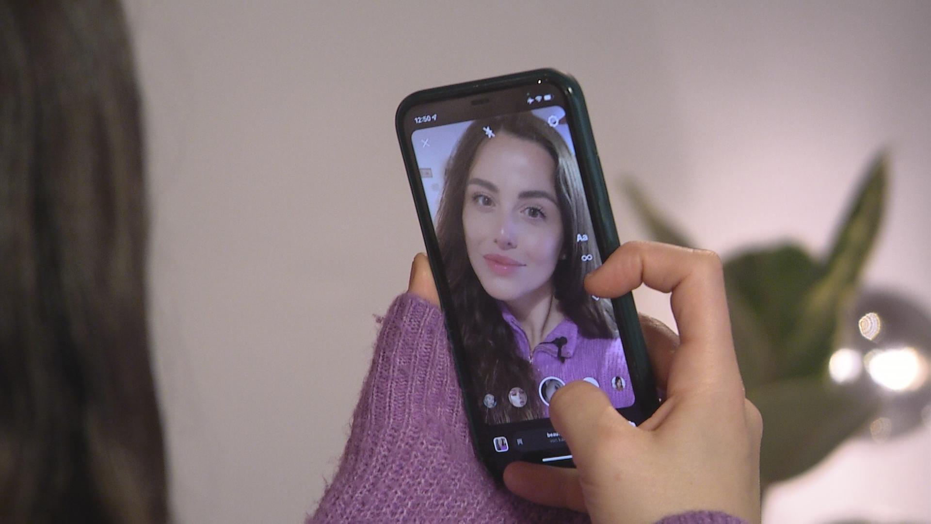 logo!-Reporterin Teresa checkt Schönheitsfilter 