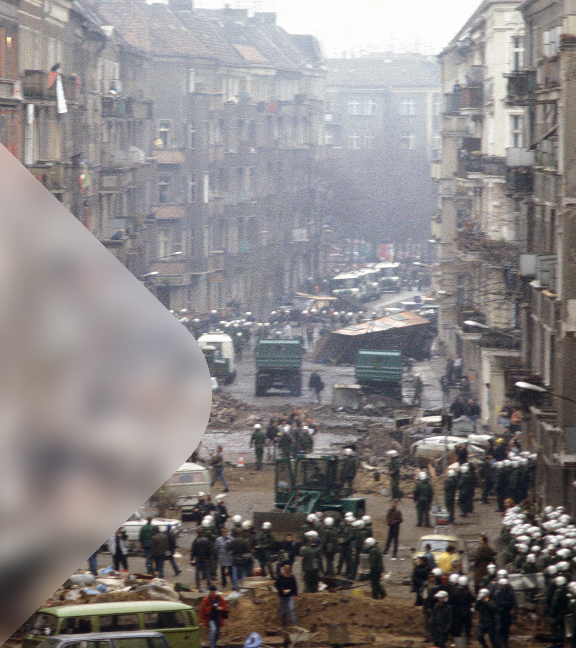 Mainzer Straße in Berlin im November 1990: Polizei geht gegen Hausbesetzungen vor.