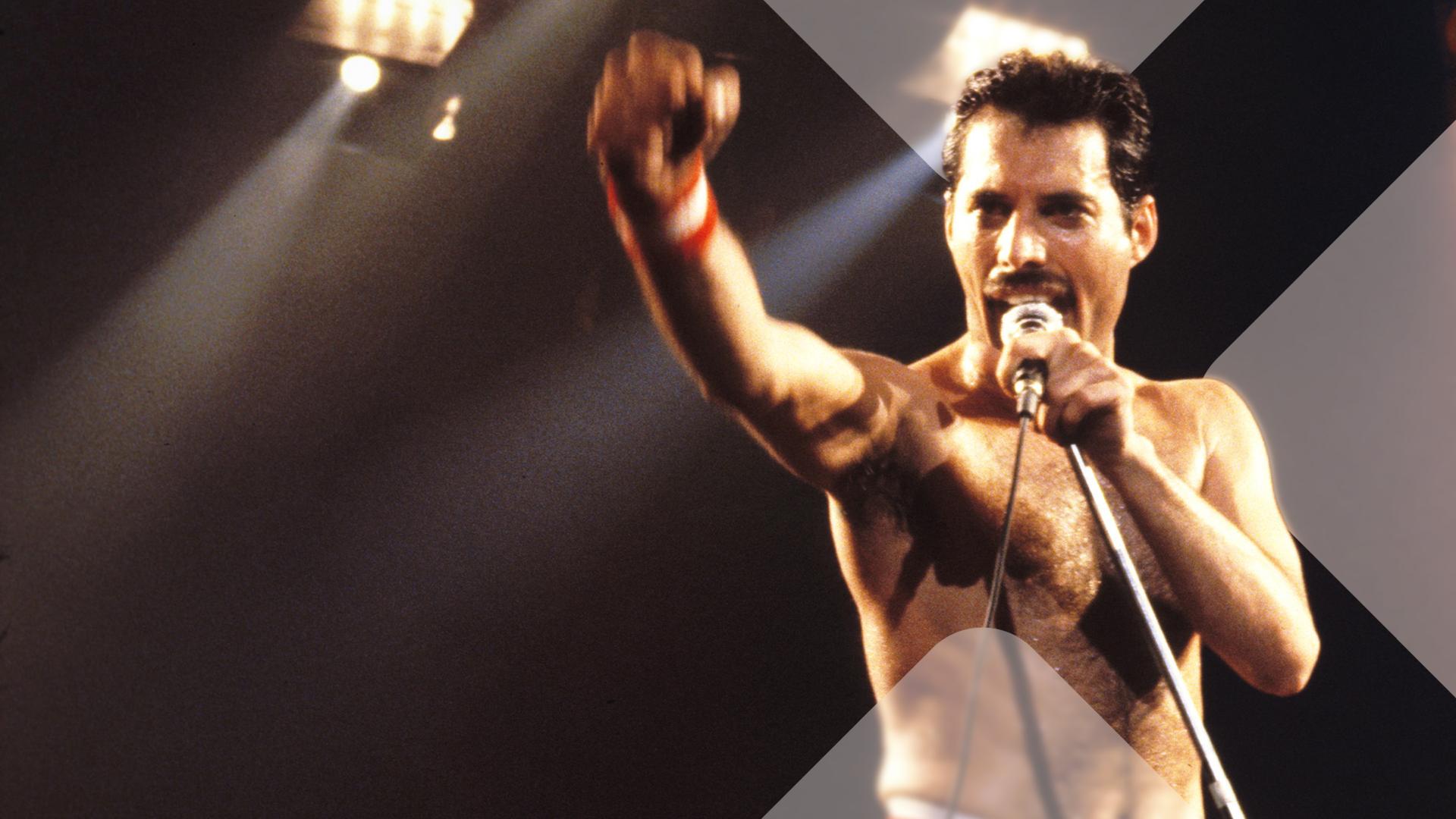 Freddie Mercury, Frontsänger von Queen, bei einem Auftritt