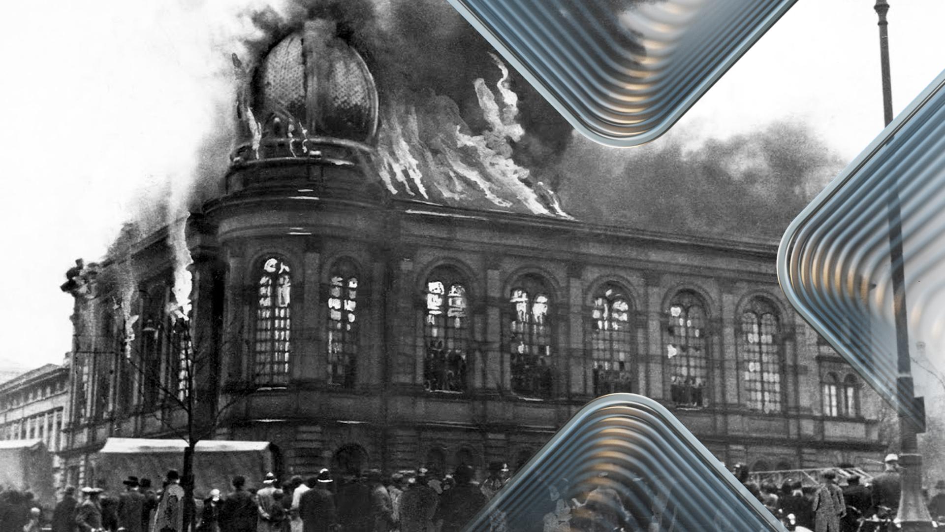 Brennende Synagoge in Frankfurt während der Reichspogromnacht 1938