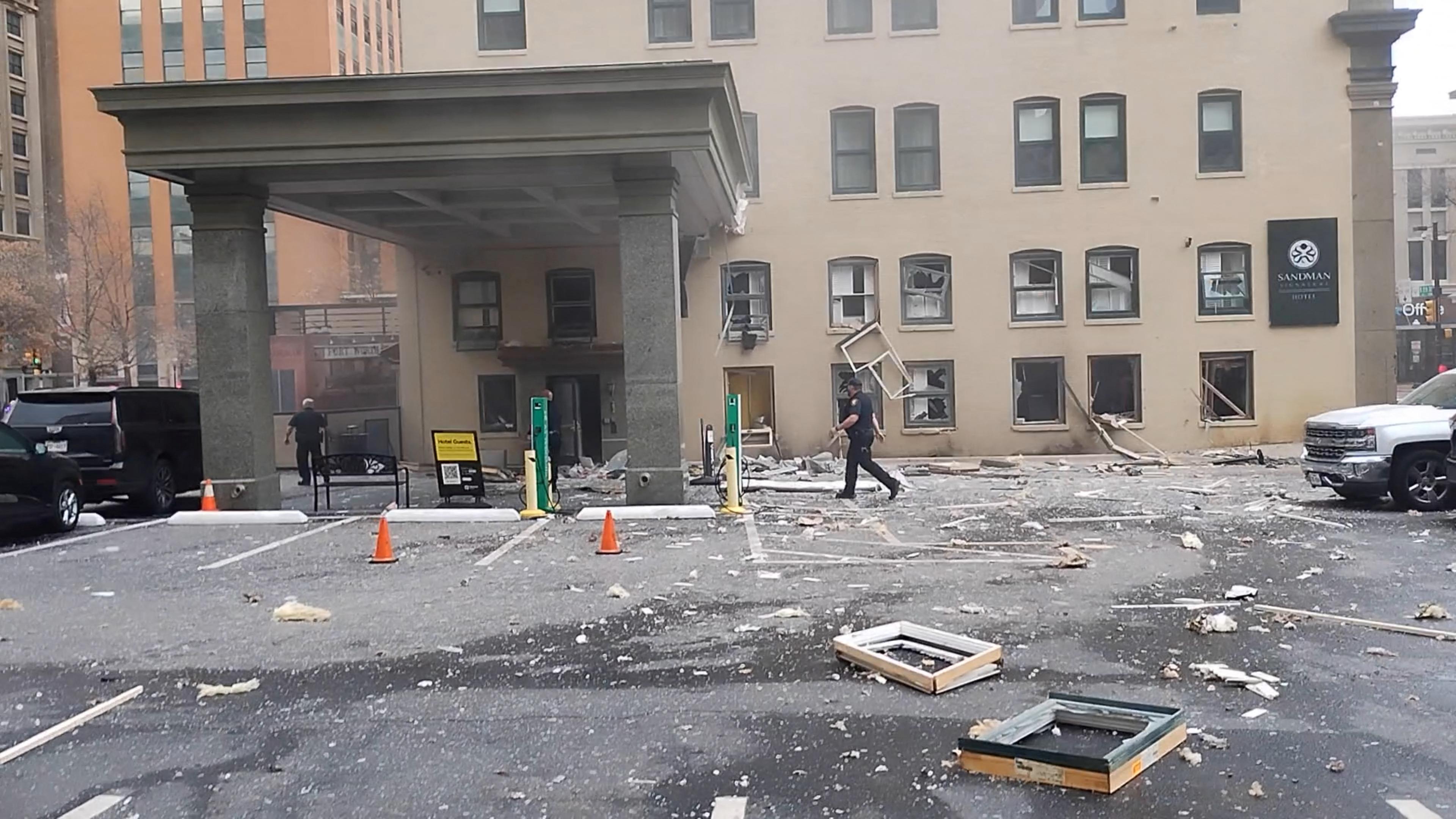 Der zerstörte Eingang des "Sandman Hotels" in Texas nach einer Gasexplosion