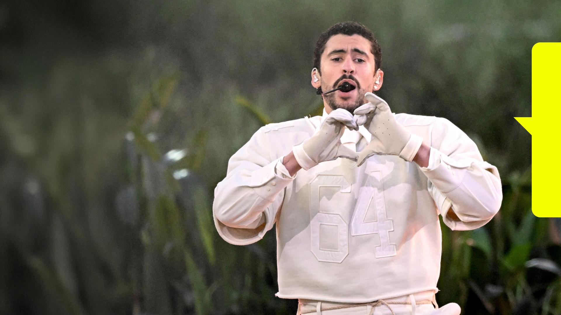 Der Musiker Bad Bunny während der Halbzeitshow des Superbowl 2026