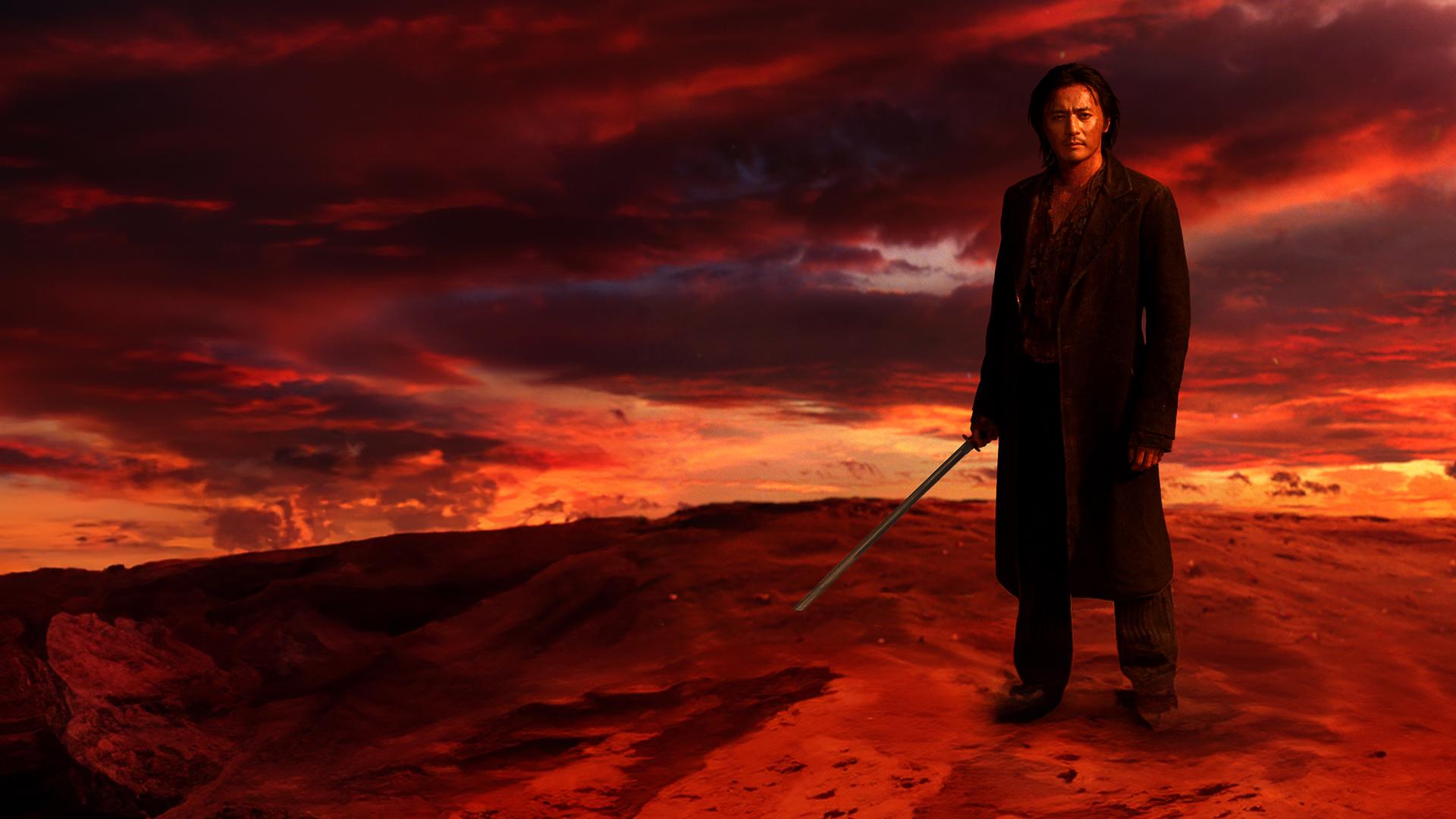 "The Warrior's Way": Yang (Jang Dong-gun) steht in vor einem blutrot gefärbten Himmel und hält ein Samuraischwert in der Hand.