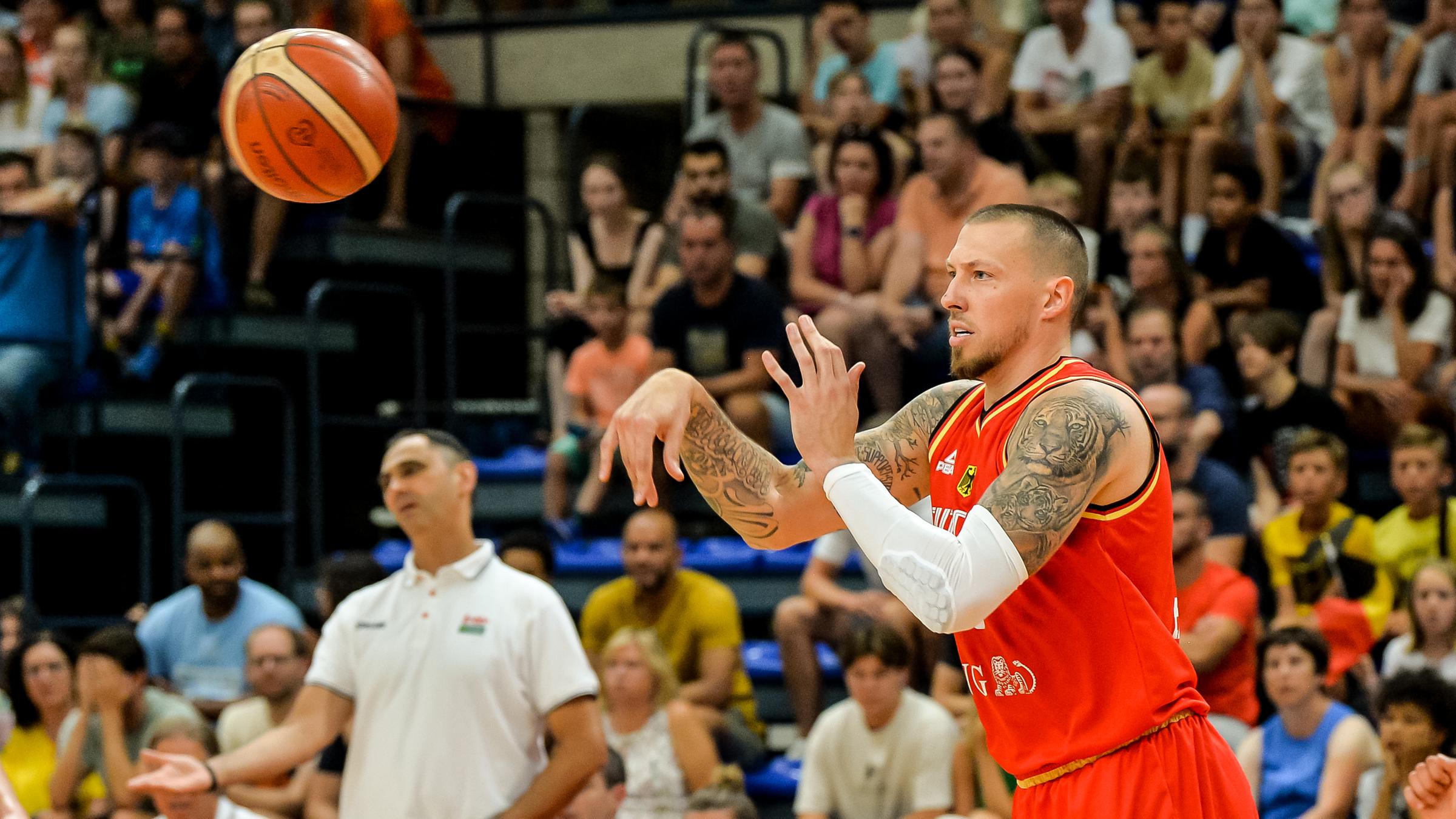 Basketball-Länderspiel Belgien - Deutschland: Daniel Theis in Aktion.