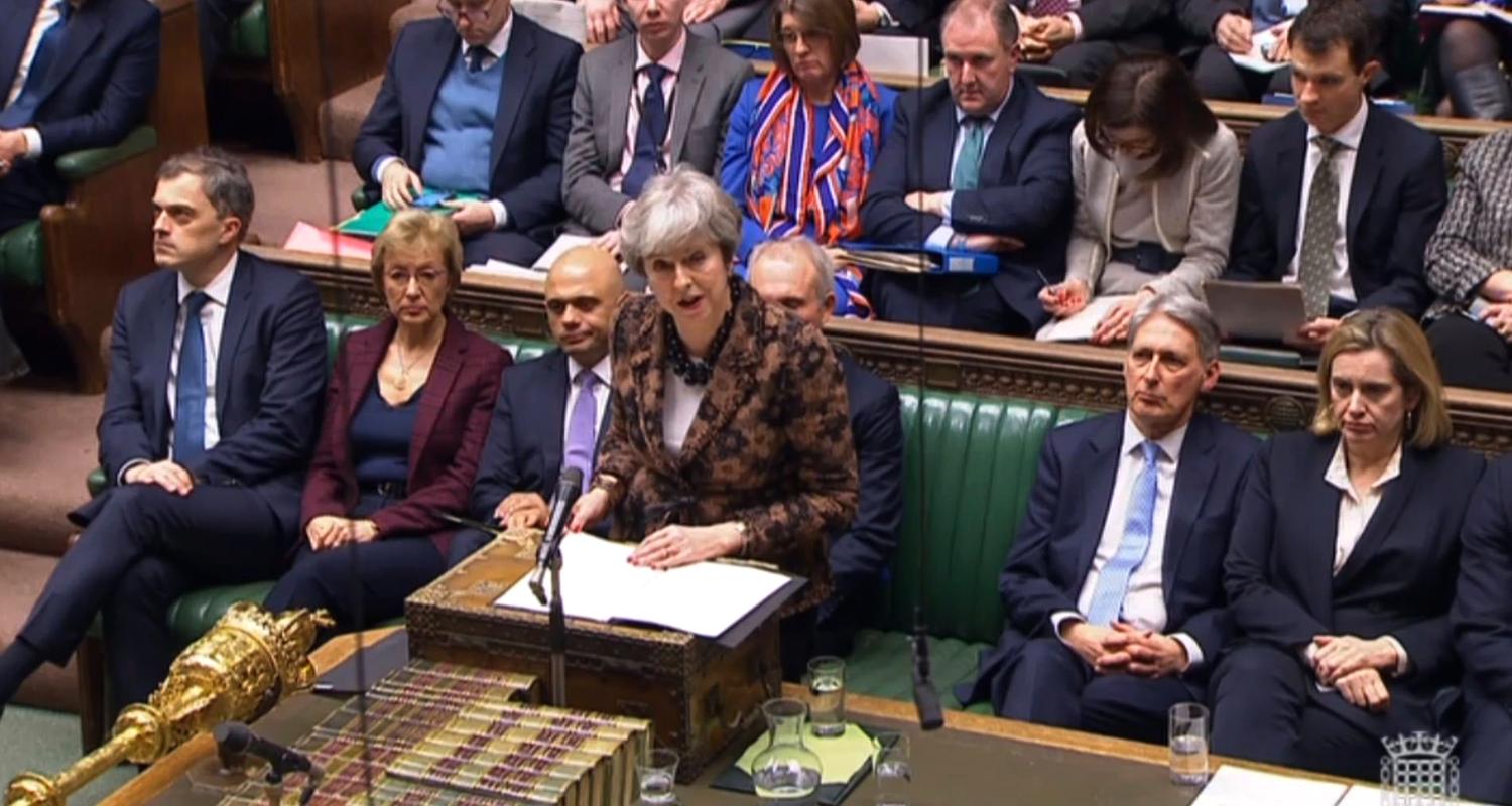 Theresa May spricht im britischen Unterhaus