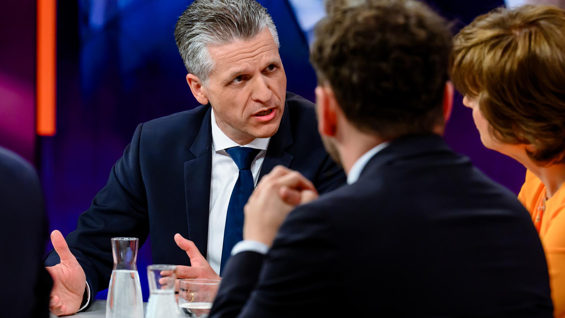 Thorsten Frei bei Maybrit Illner