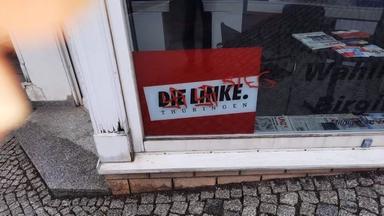 Linken-Wahlkreisbüro in Thüringen mit Hakenkreuzen beschmiert.