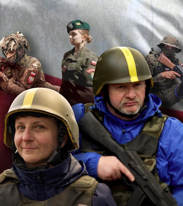 Polinnen und Polen sowie eine Schaufensterpuppe mit Waffen, Helmen und Militärklamotten