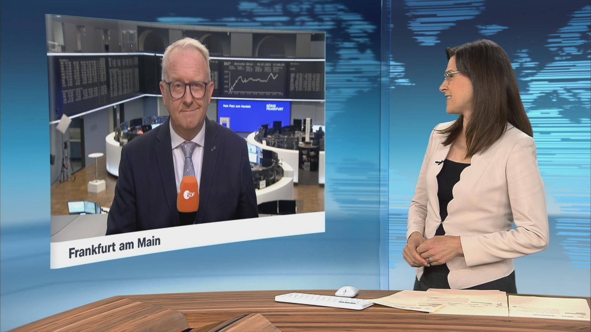 ZDF-Börsenexperte Frank Bethmann berichtet an der Börse in Frankfurt.