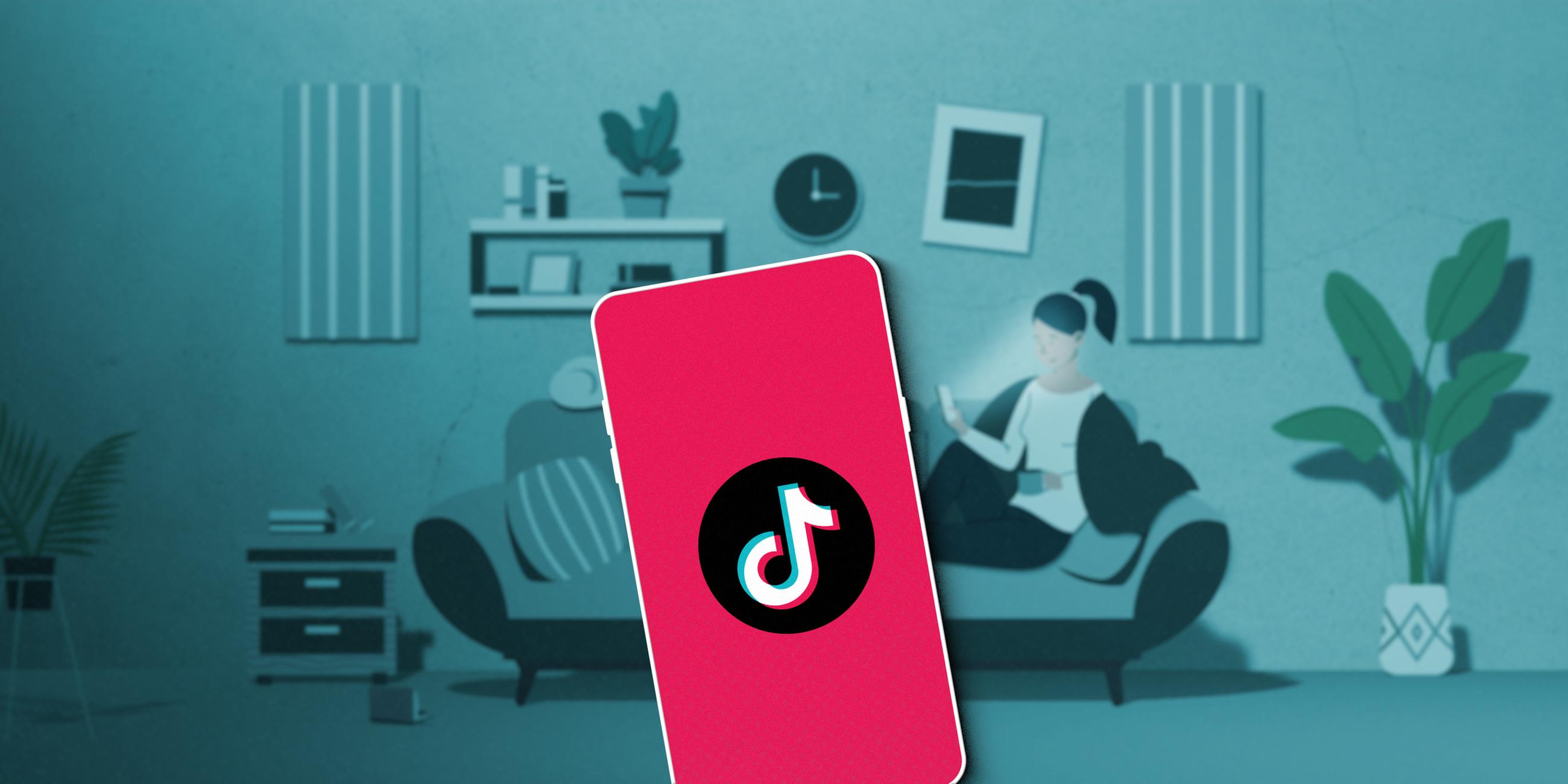 Die Illustration zeigt ein Smartphone mit dem Tiktok-Logo. Dahinter sitzt ein Mädchen auf einer Couch und schaut auf ihr Handy.
