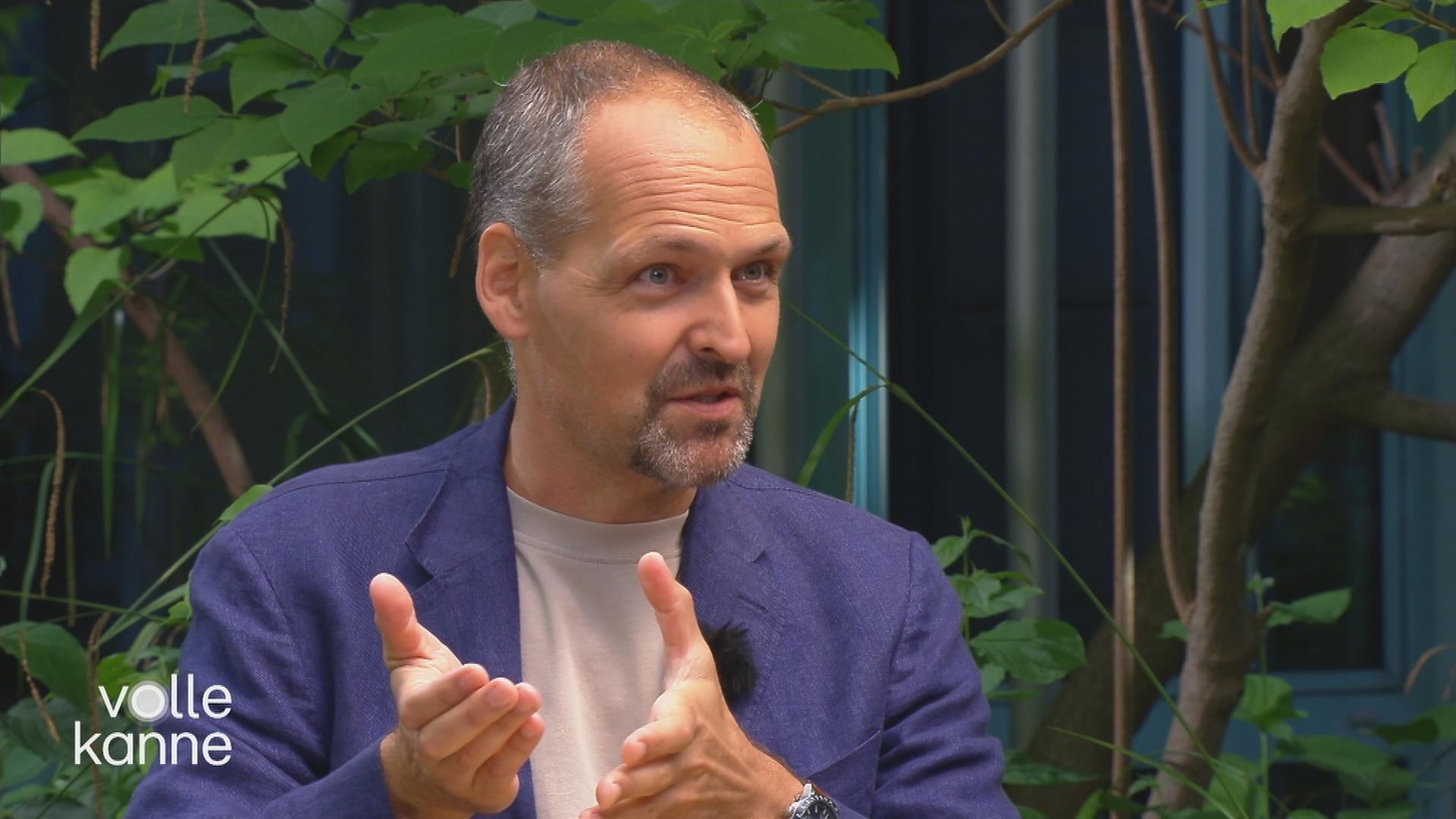 Politikwissenschaftler Tobias Endler zu Gast bei Volle Kanne zu 250 Jahre USA