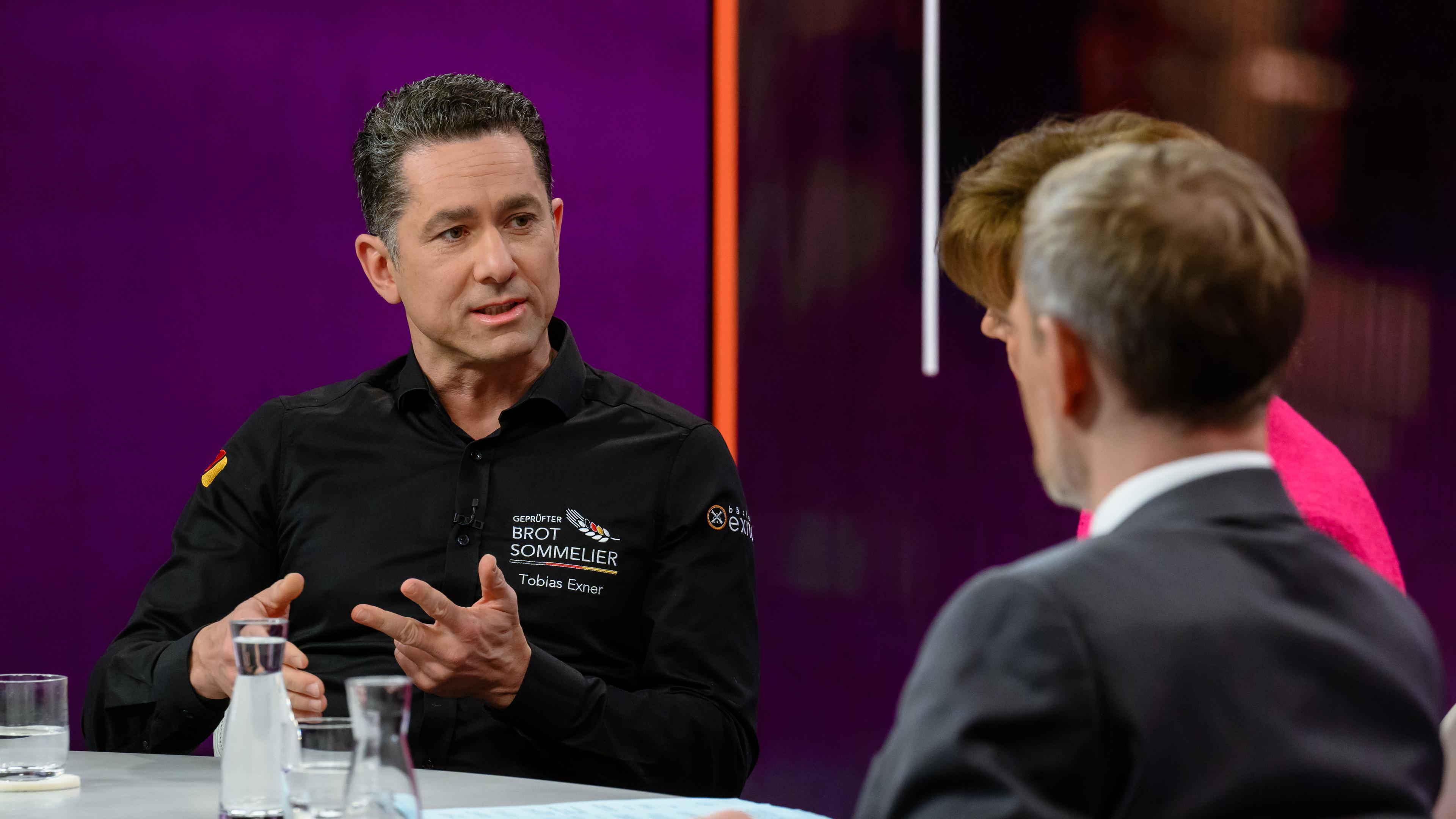 Tobias Exner bei Maybrit Illner